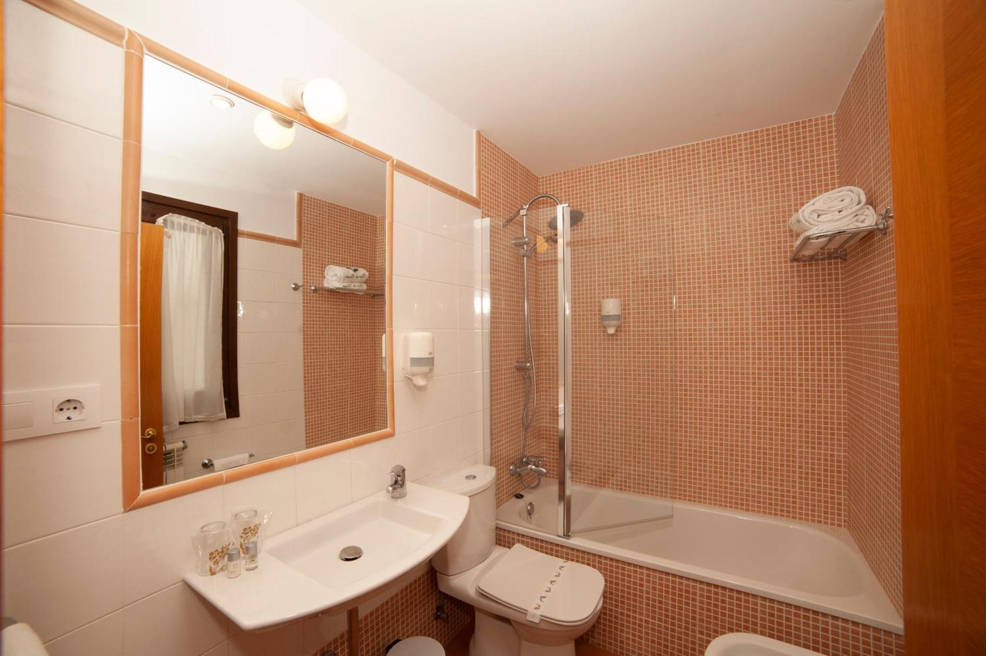 Habitación Doble Estándar con balcón - 1 o 2 camas