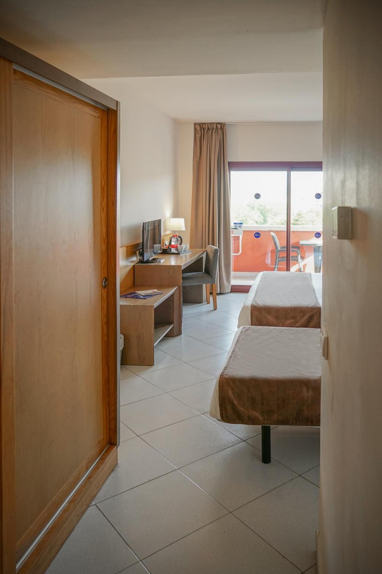 Suite Familiar (2 adultos + 1 niño)