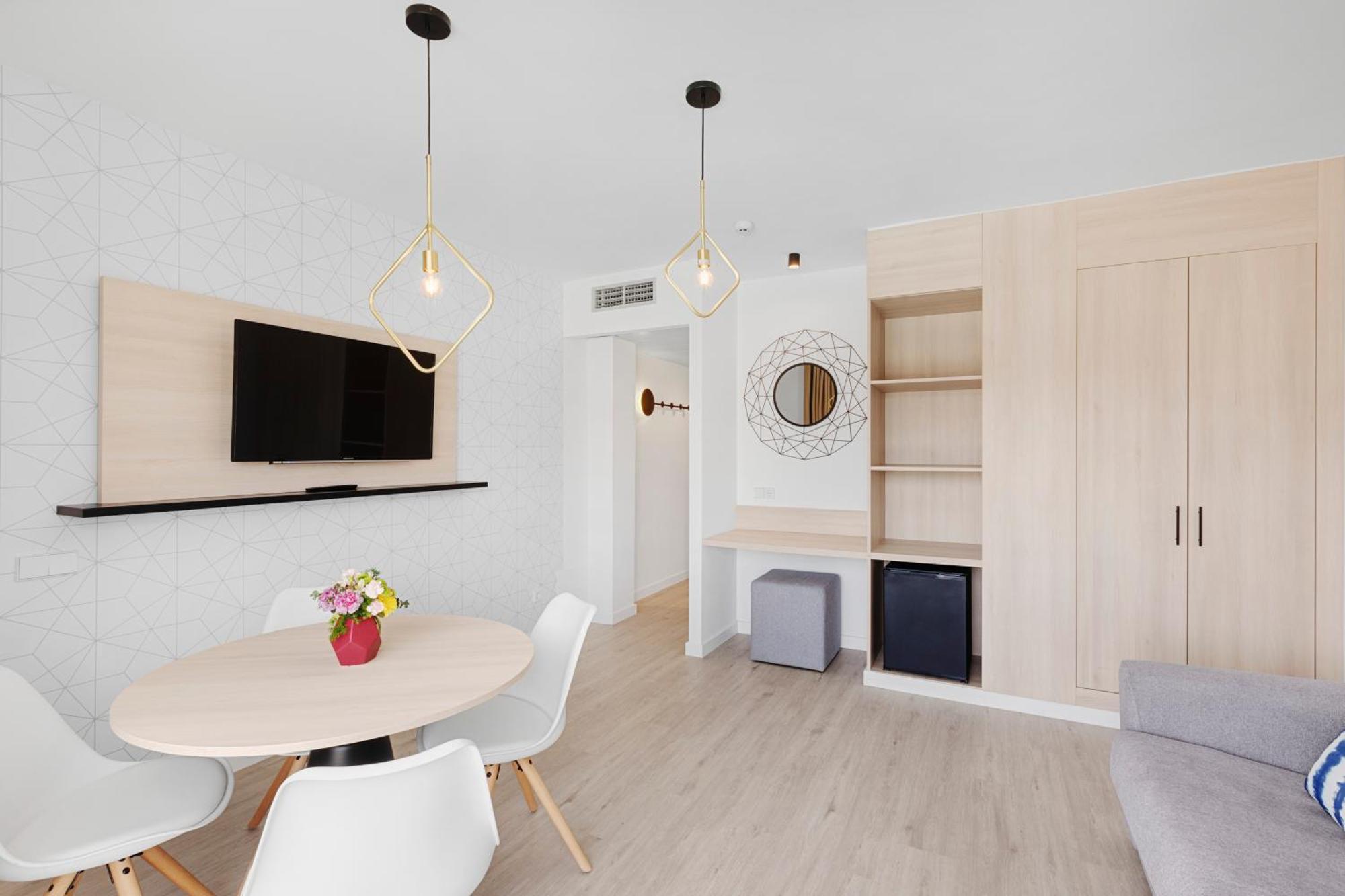 Standard Double Suite