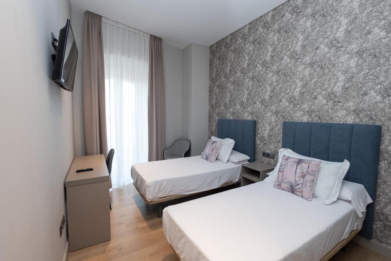 Twin Room,1548997882:JPEG