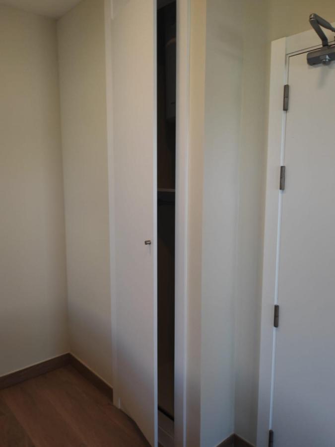 Small Twin Room,1480510637:JPEG