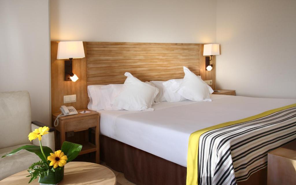Superior Double Room with View (2 Adults + 2 Children)