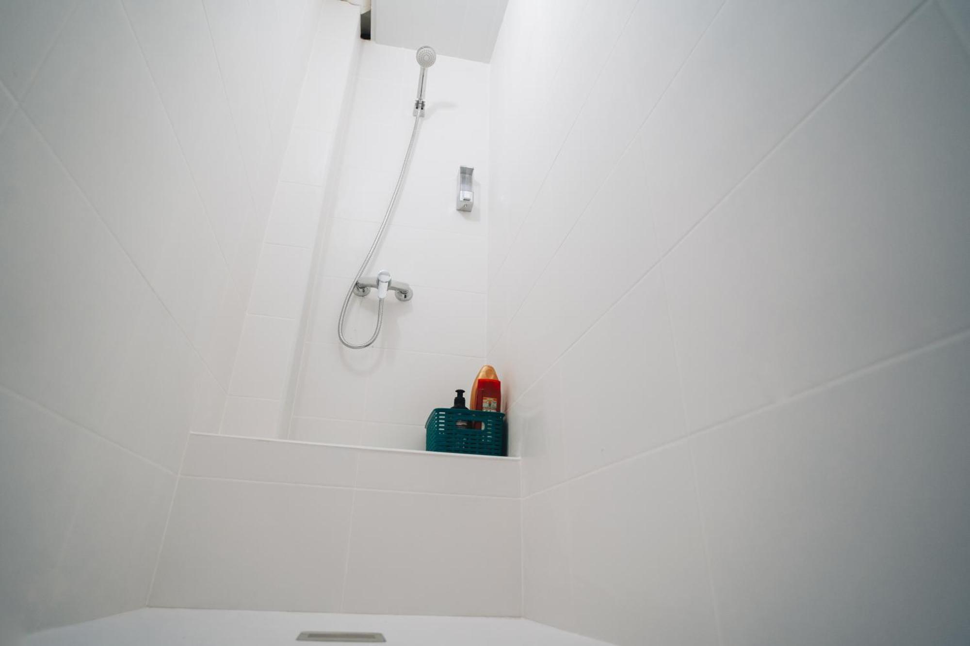 Doppel-/Zweibettzimmer mit Gemeinschaftsbad