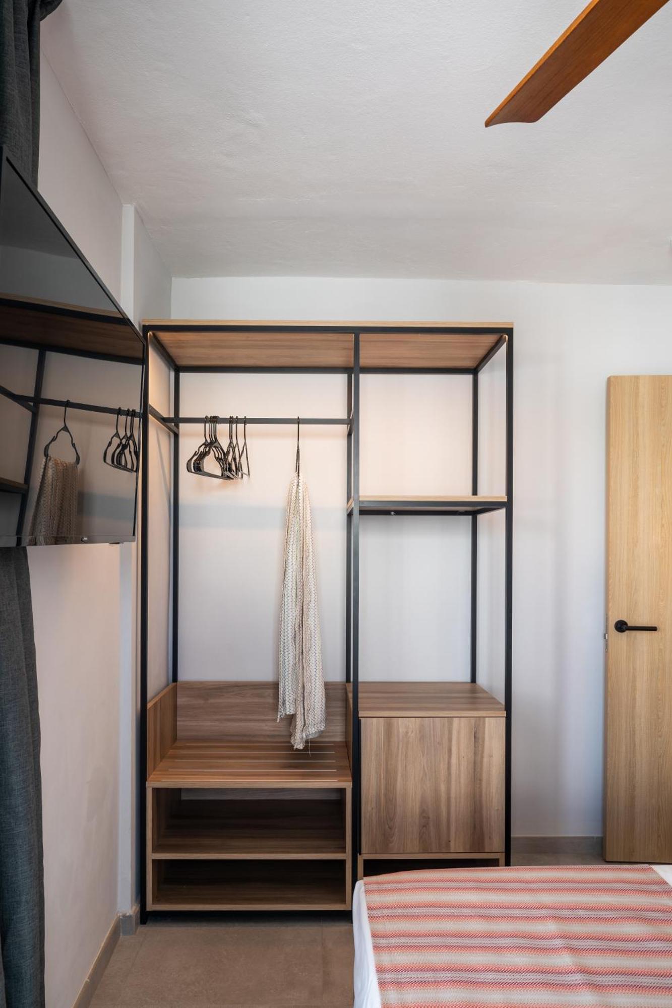 One-Bedroom Apartment with Balcony