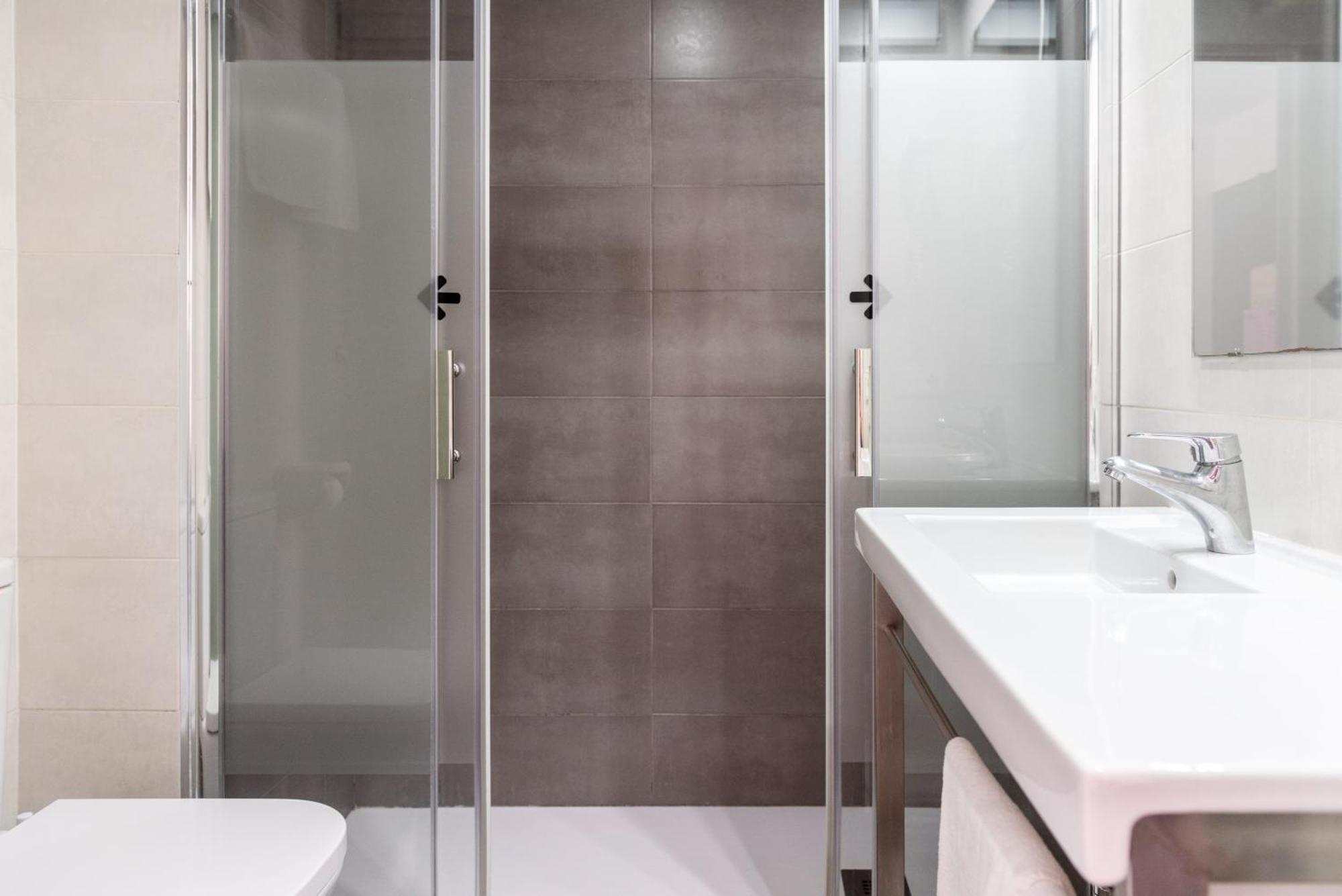 Rocks Pool Club