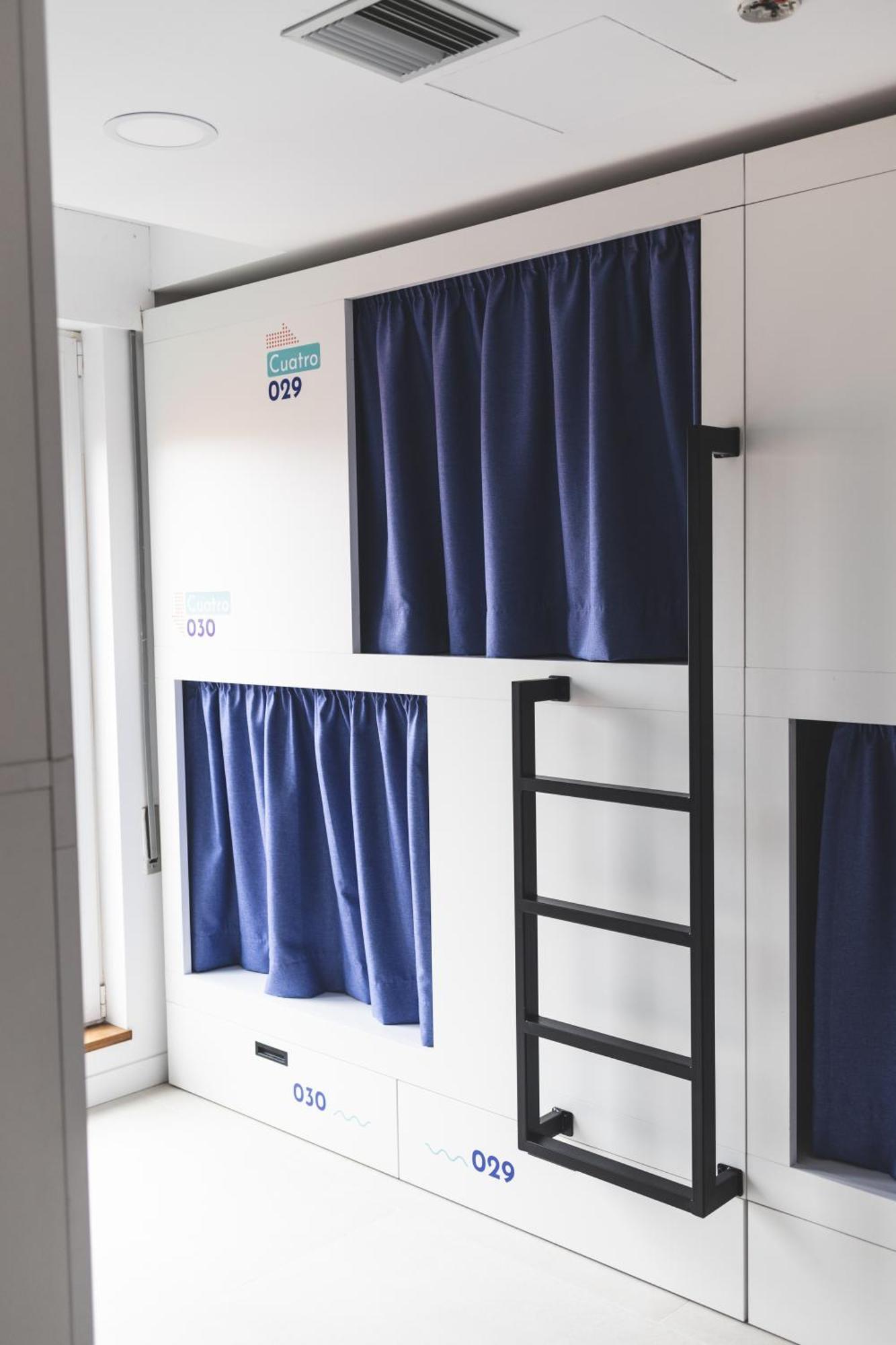 Litera en habitación compartida - Solo mujeres
