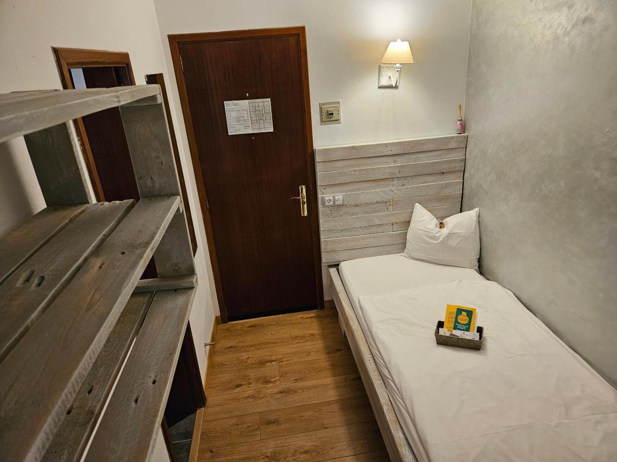 Habitación Individual Económica