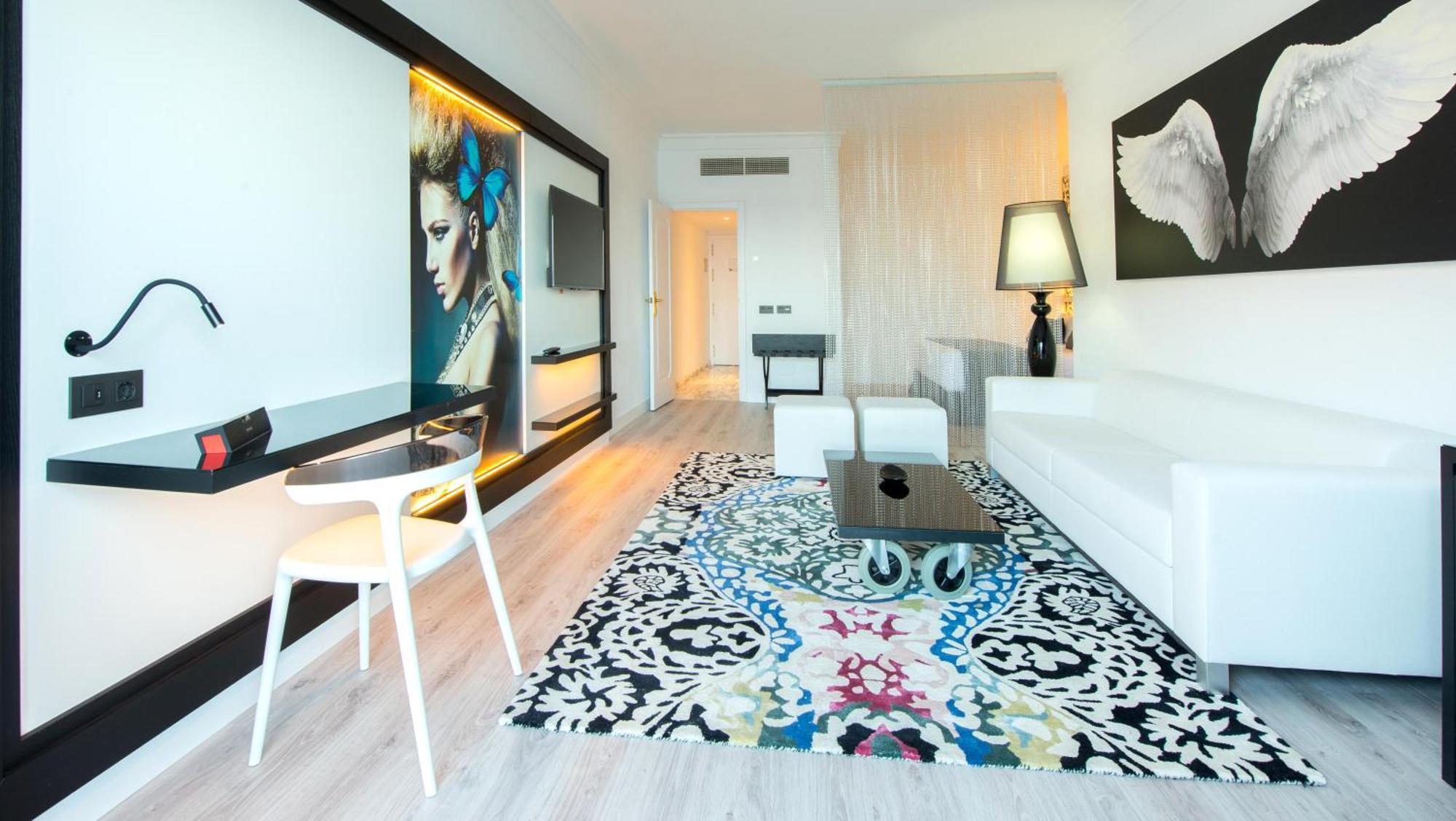 Suite Junior Deluxe con vistas al mar (3 adultos)