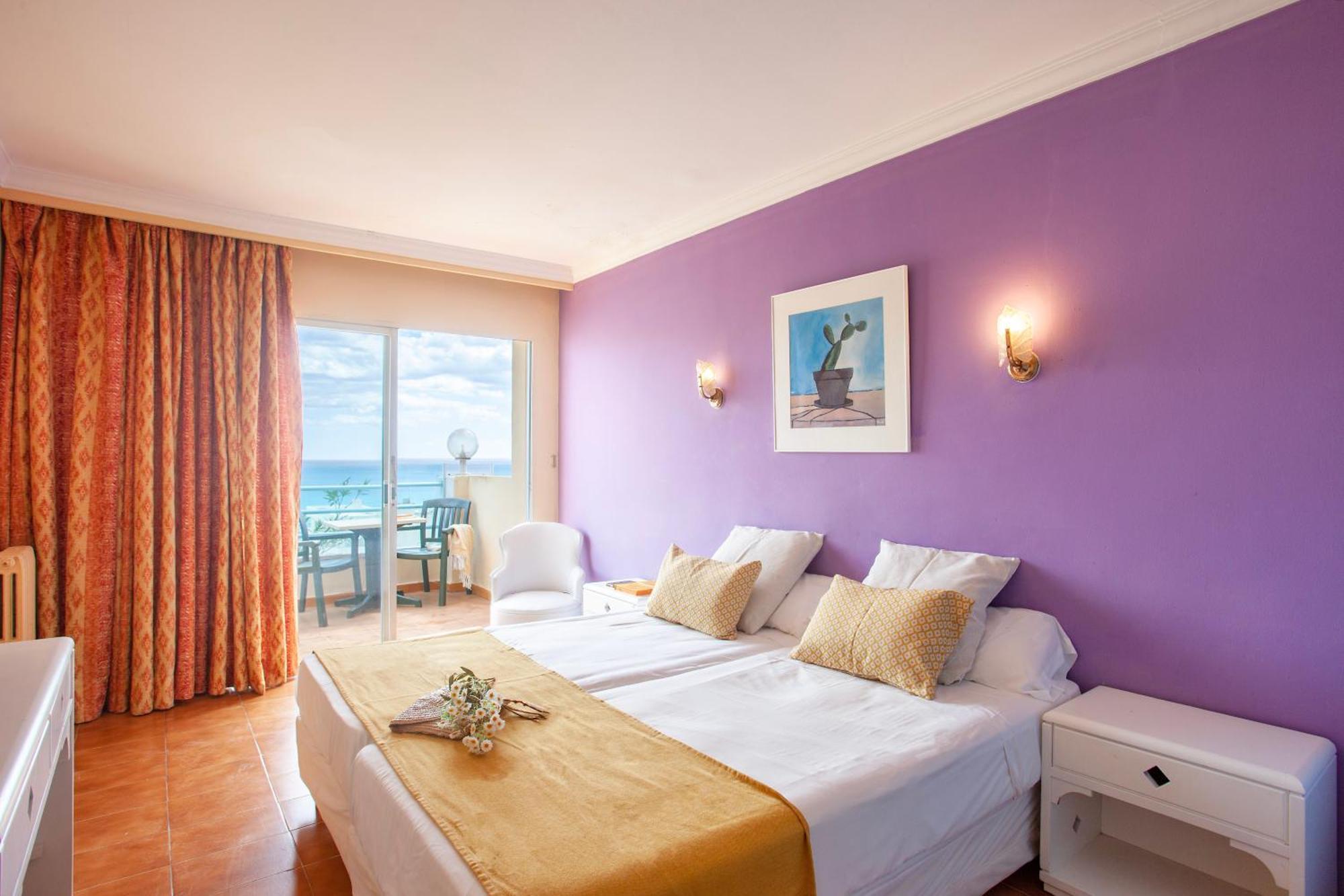 Twin Room with Balcony