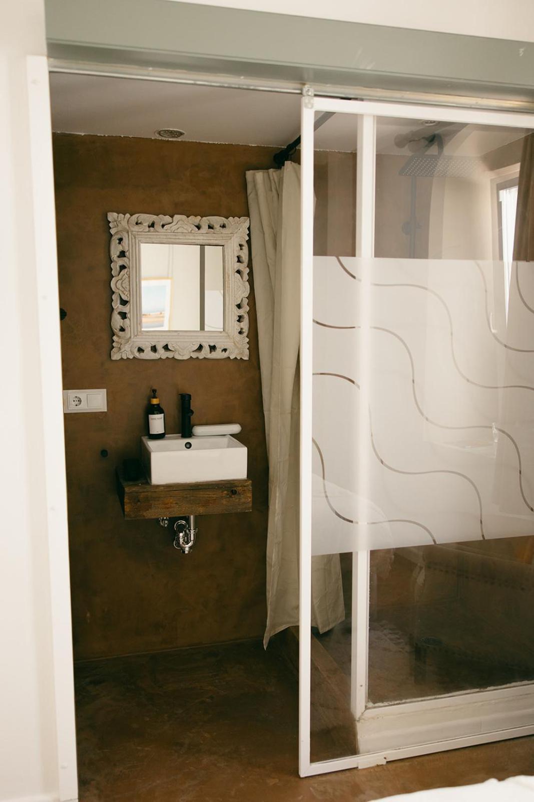 Habitación Doble con baño privado
