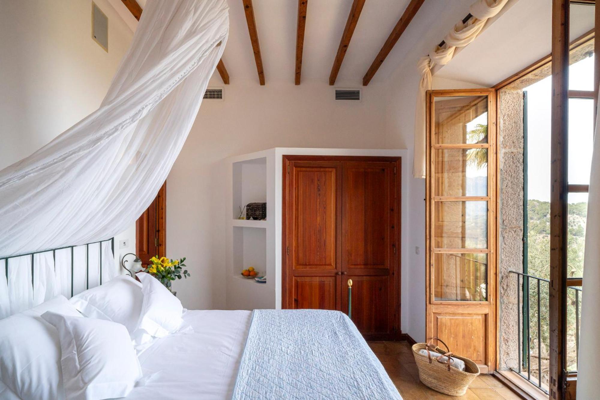 Habitación Doble Superior con vistas a las montañas