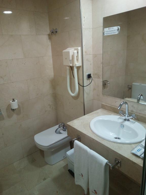 Habitación Cuádruple con baño