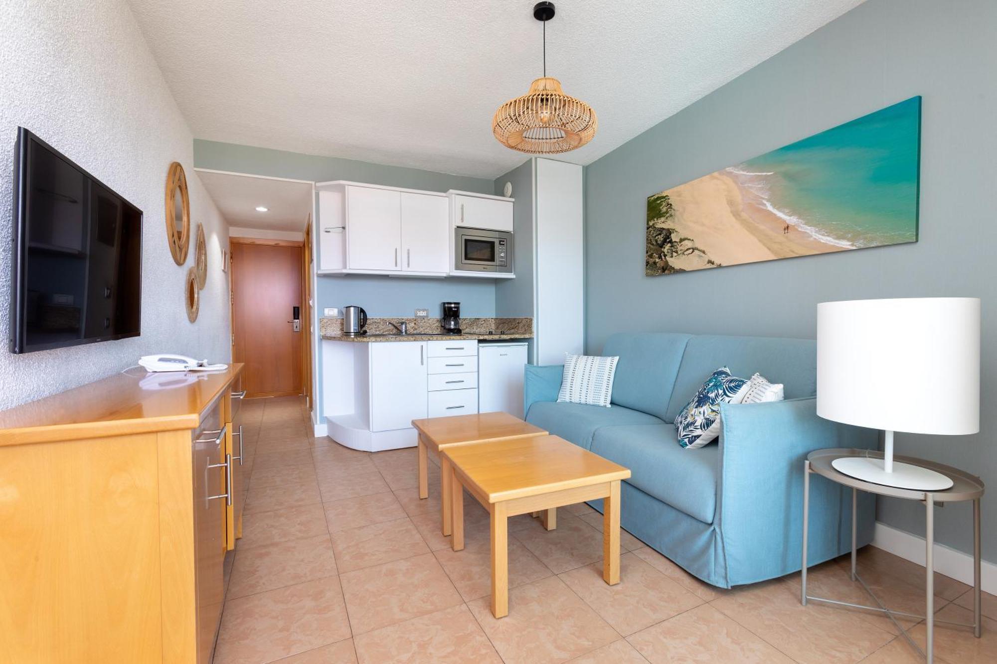 Superior One-Bedroom Apartment