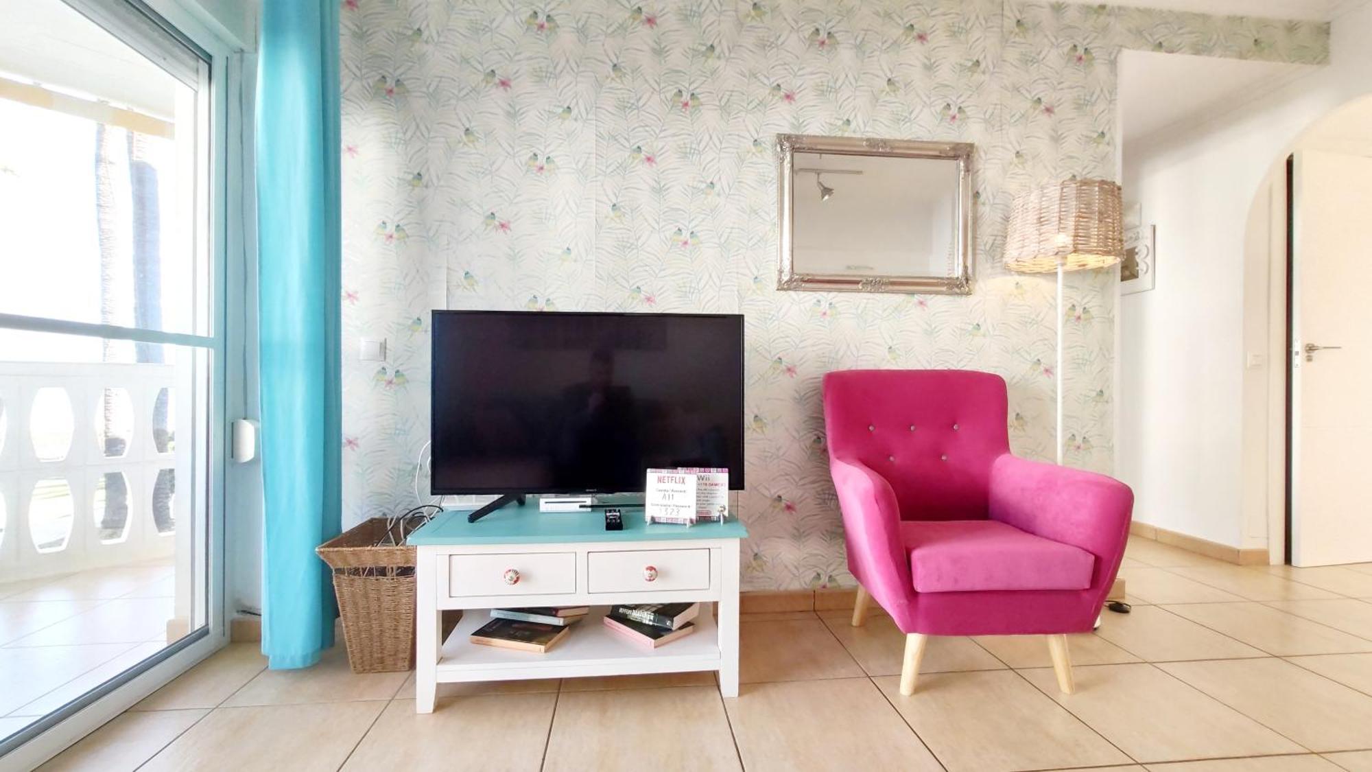 Two-Bedroom Apartment Terrace Sea Views – First Floor