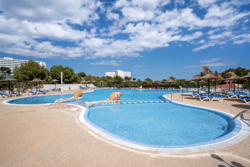 Two-Bedroom Apartment 4-6 pax two bathrooms