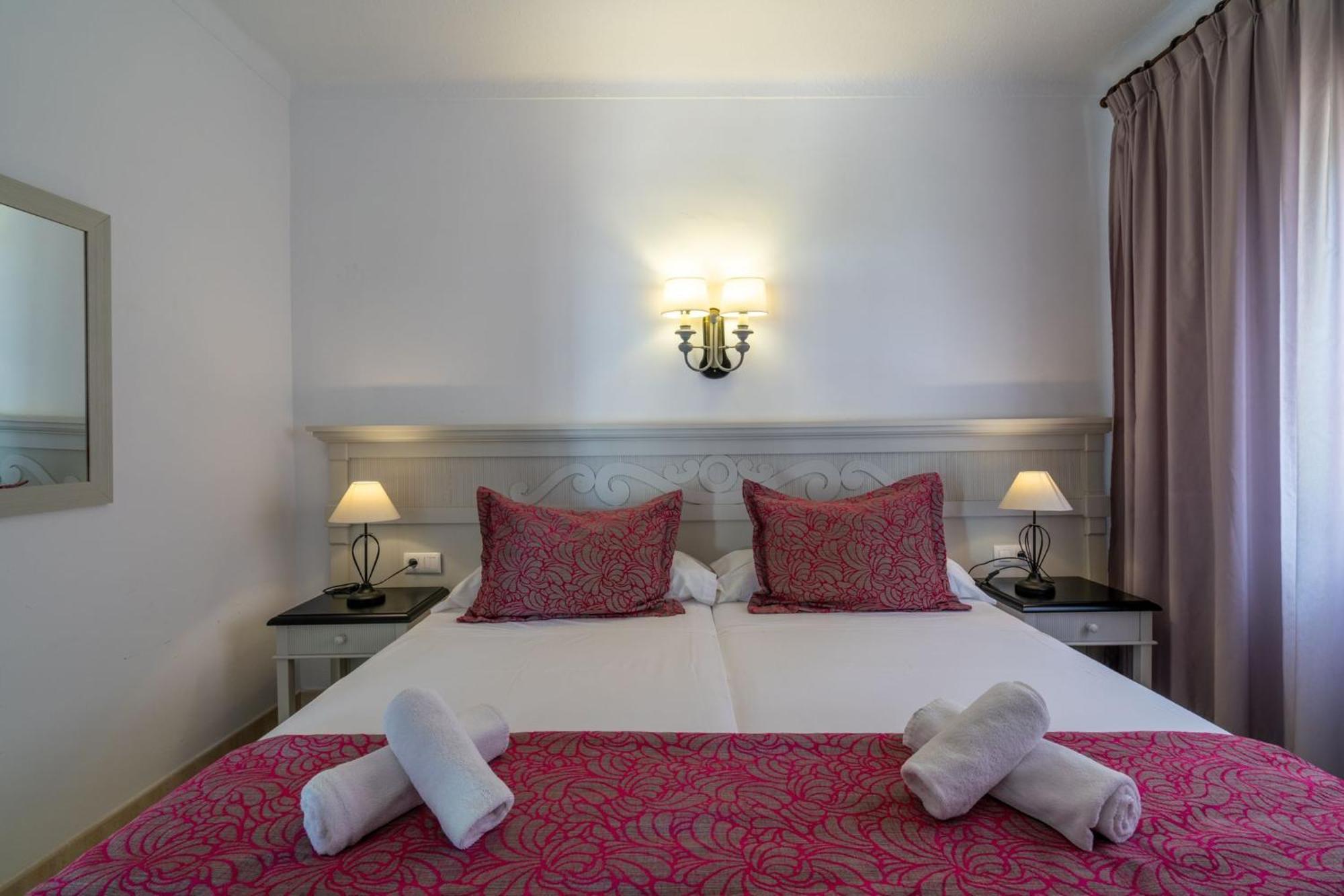 Standard Two-Bedroom Apartment 4 pax