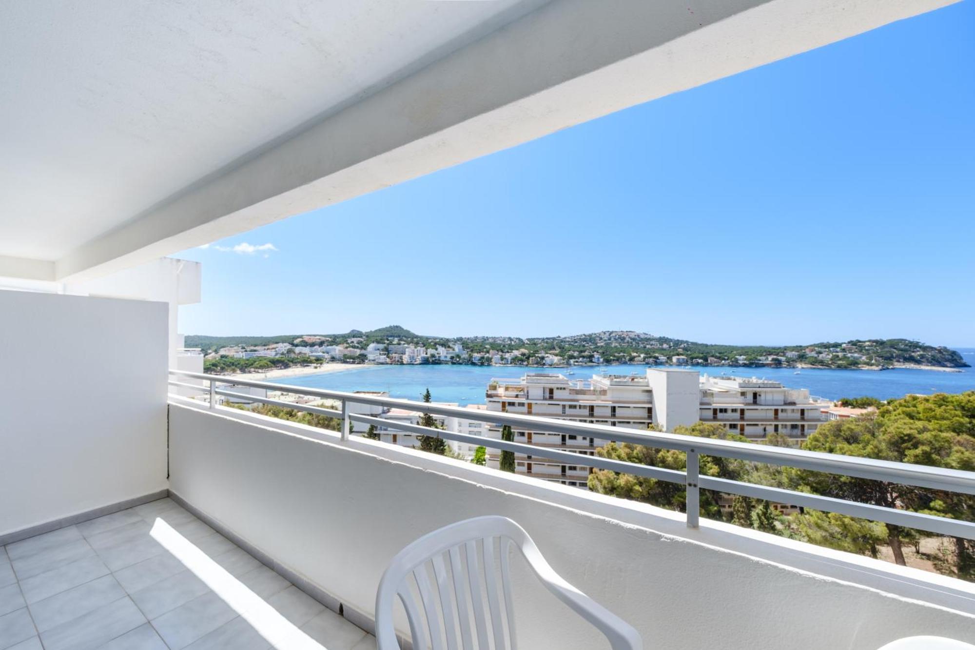 Apartamento de 3 dormitorios con vistas al mar