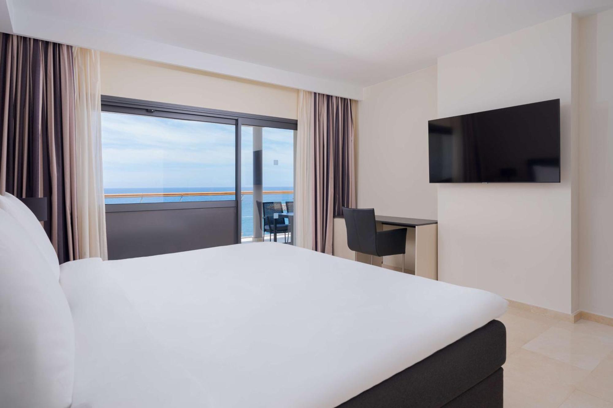 Suite- 2 Bedroom & Panoramic View