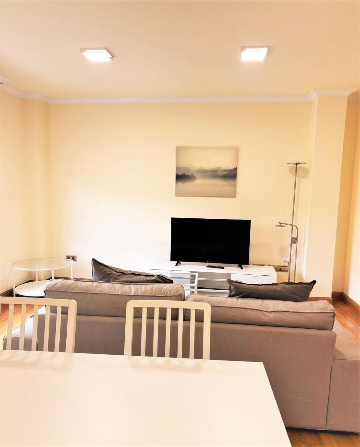Apartamento de 2 dormitorios con vistas al río