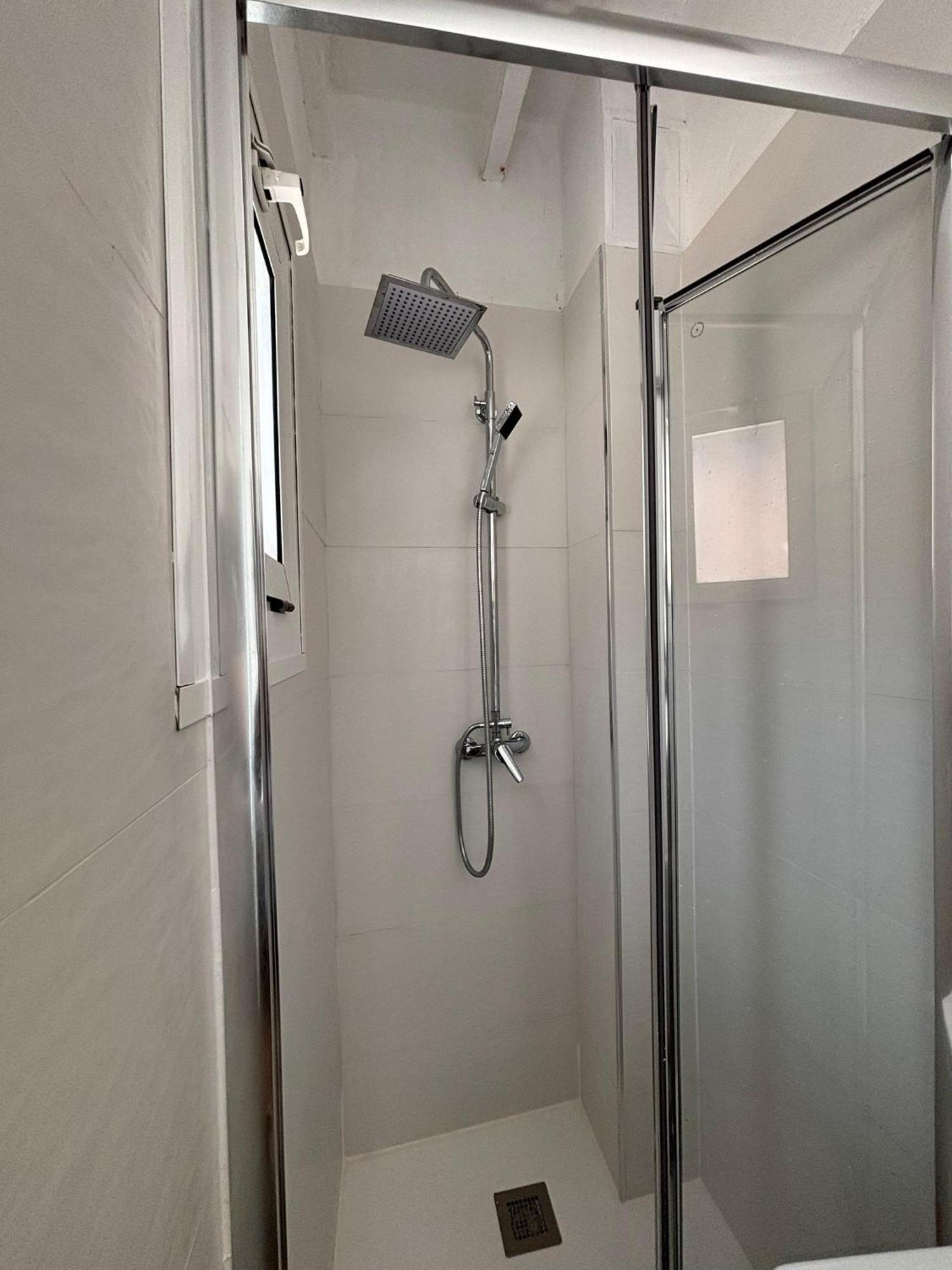 Quadruple Room with Bathroom