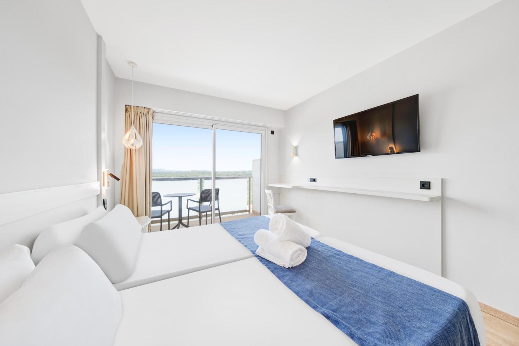 Standard Twin Room Balcony,1602954291:JPEG
