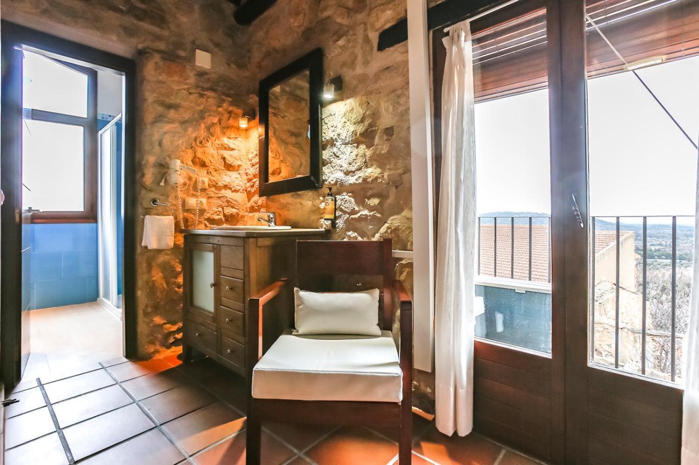Habitación Doble con vistas a la montaña