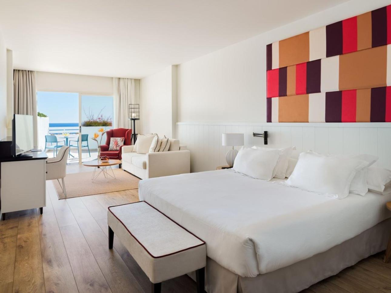 Superior Family Room with Sea View (2 Adults + 1 Child)