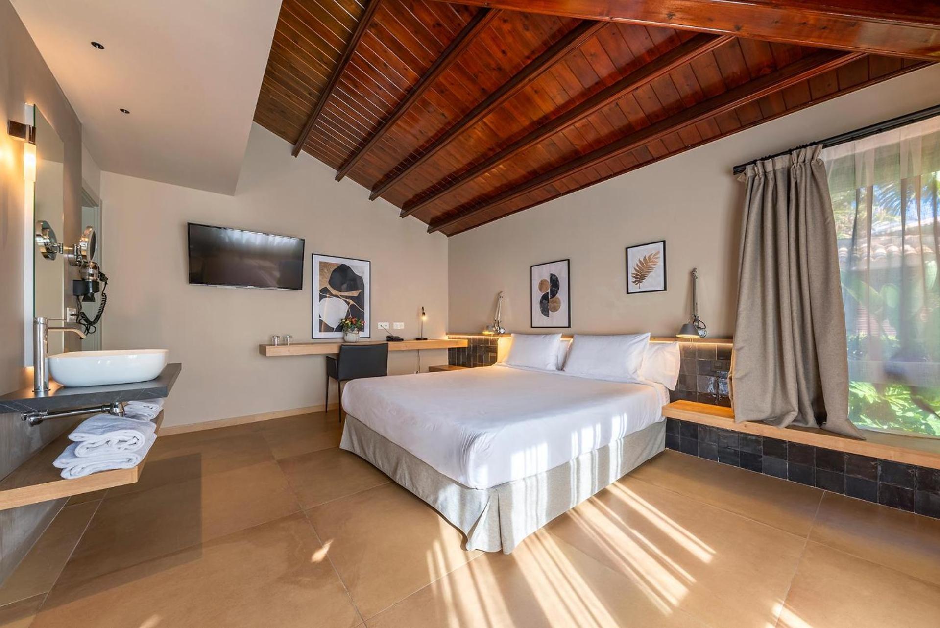 Double Room Oasis 2
