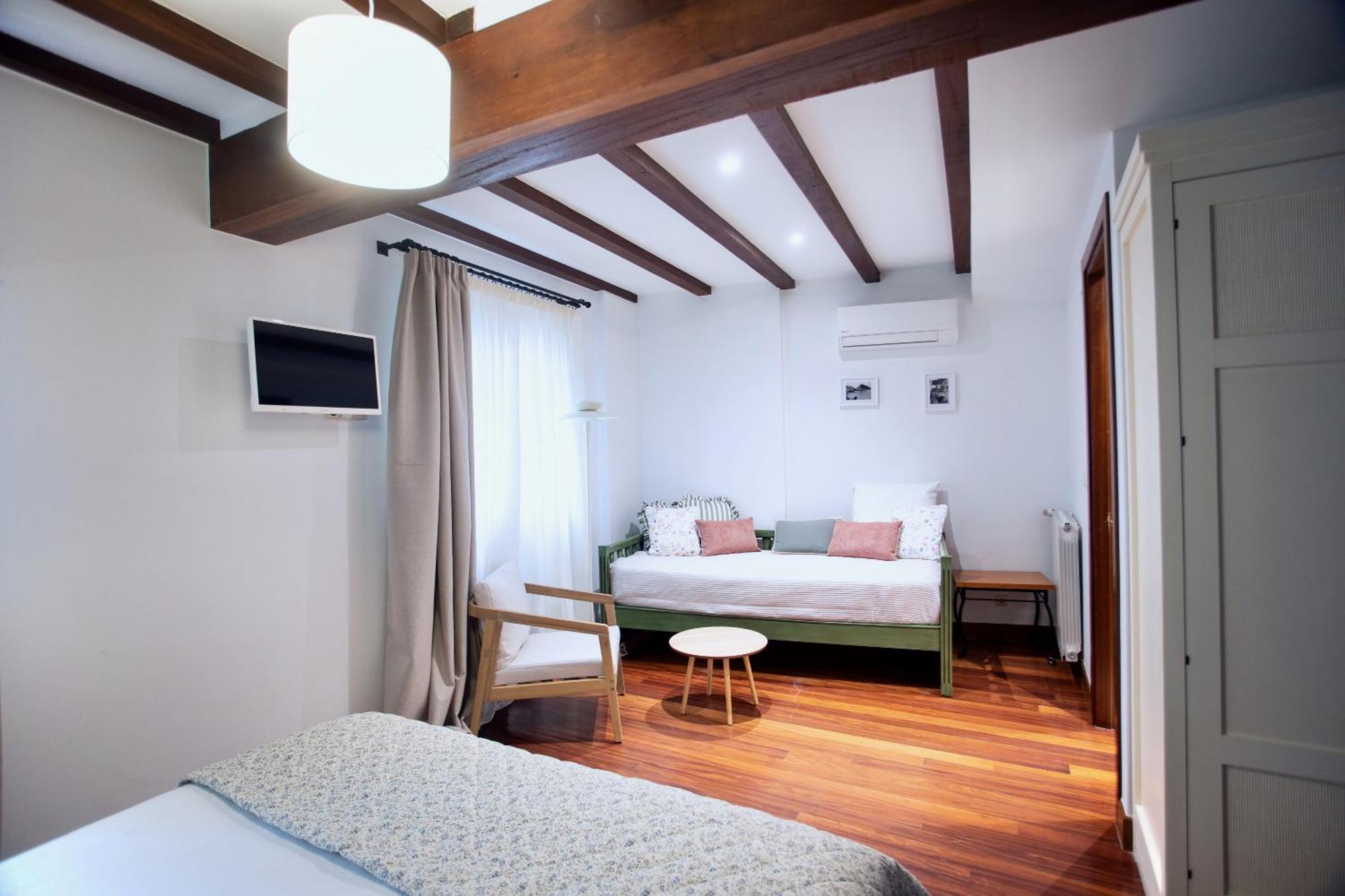 Habitación Doble con vistas a la montaña