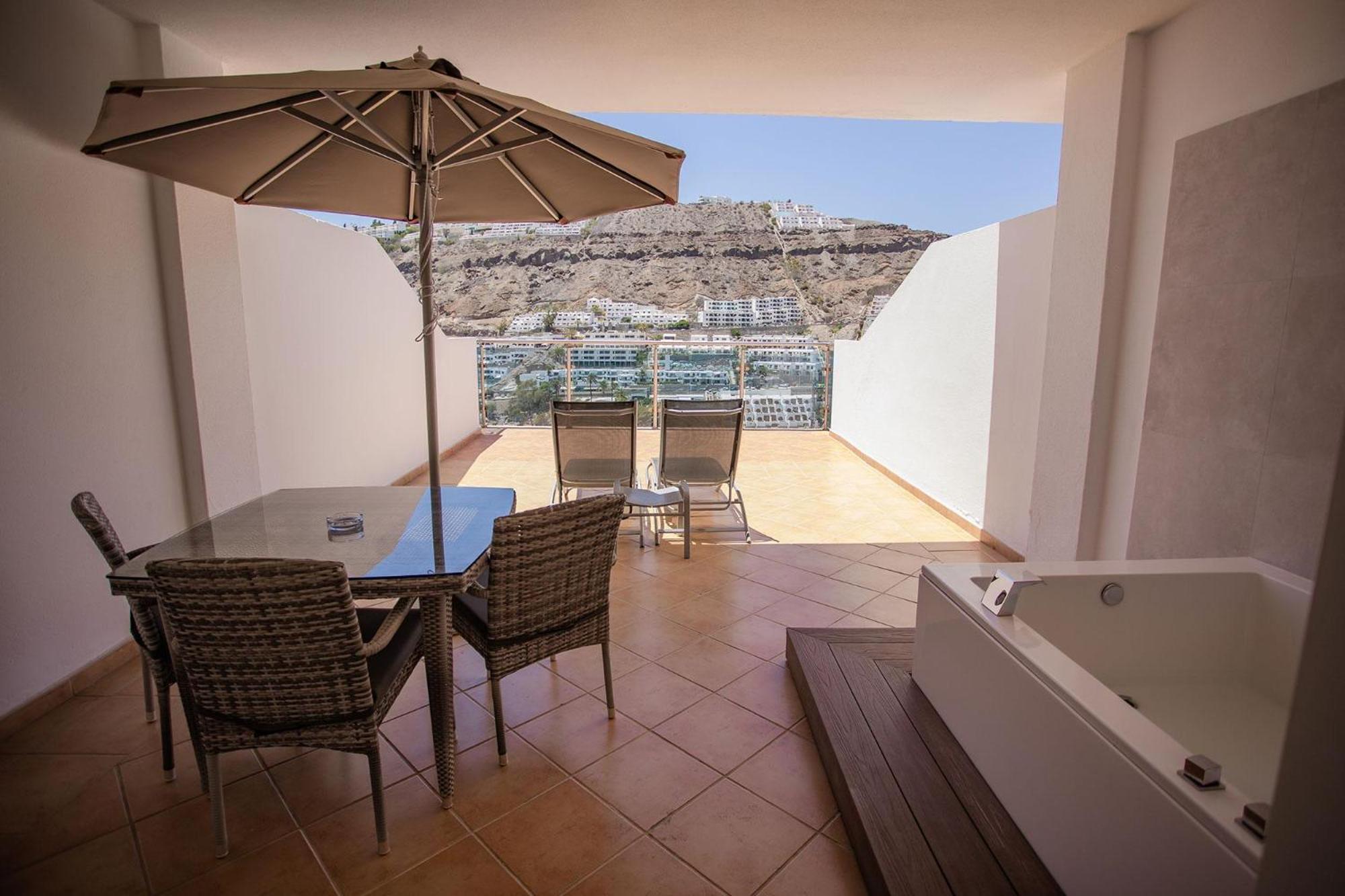 Superior Junior Suite Large Balcony