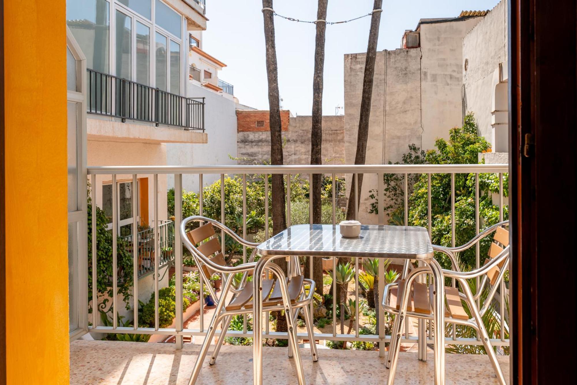 Double or Twin Room Garden View