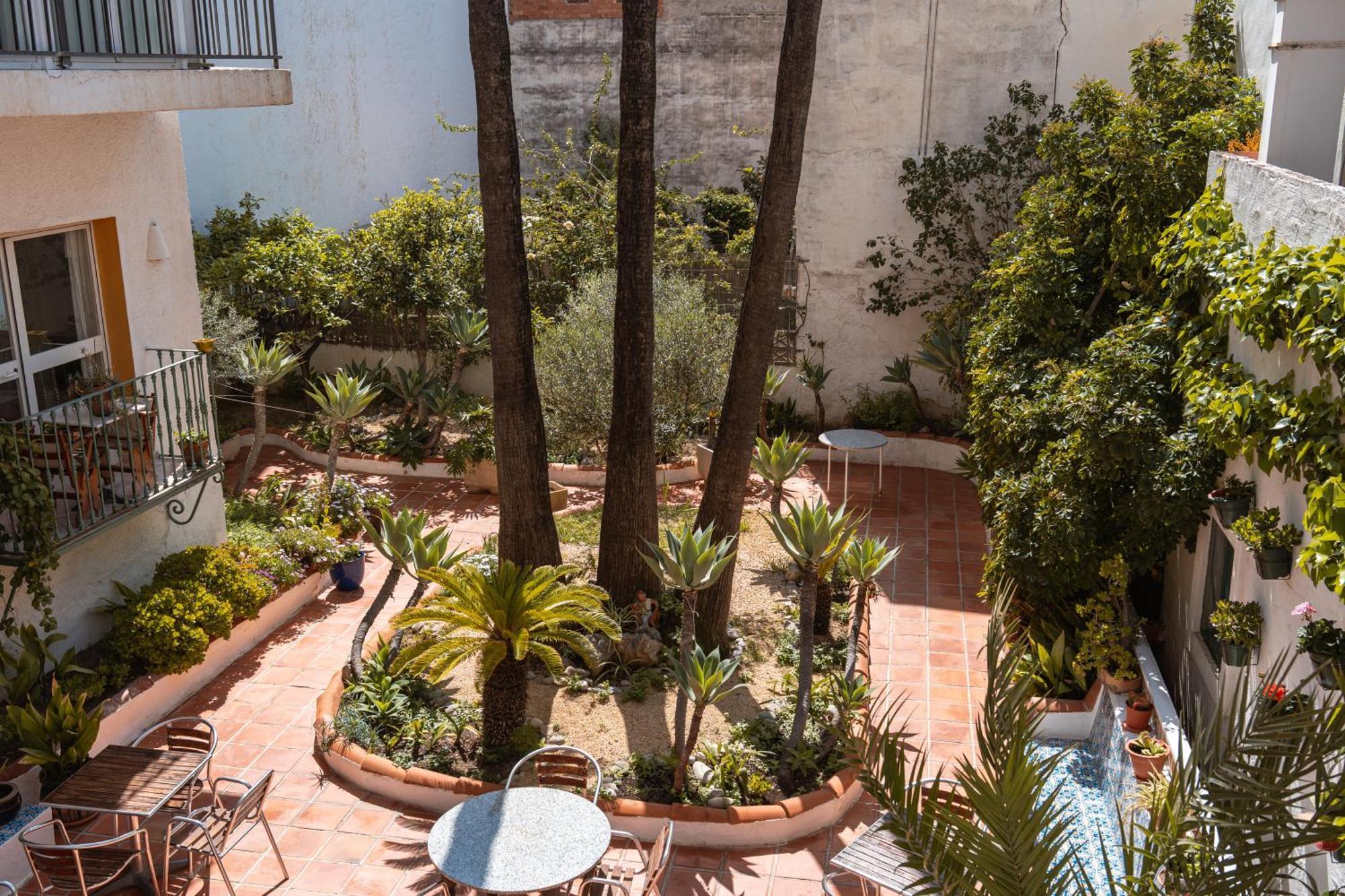 Double or Twin Room Garden View