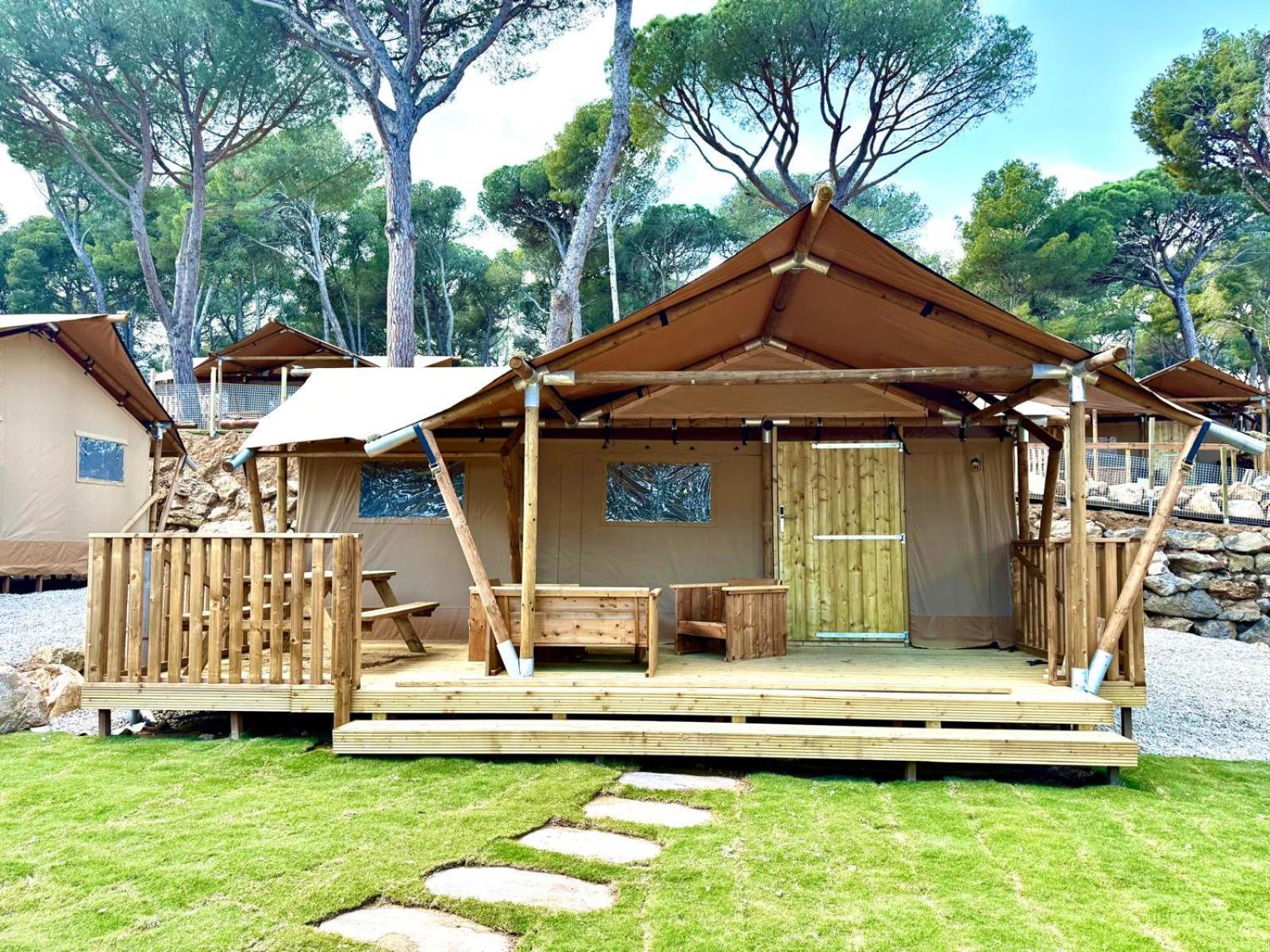 Tent Illa Roja (5 people)