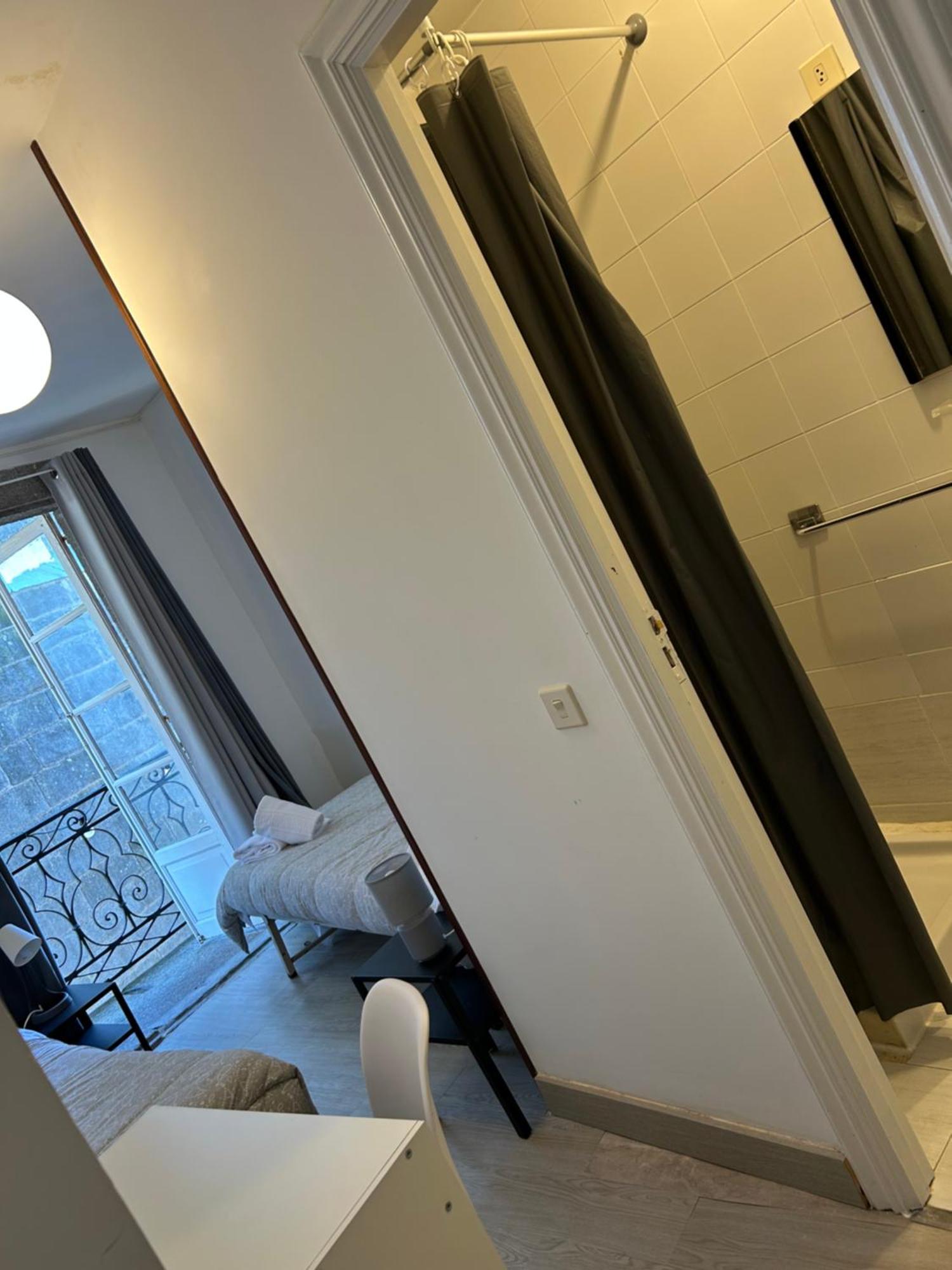 Habitación Doble con baño privado - 2 camas