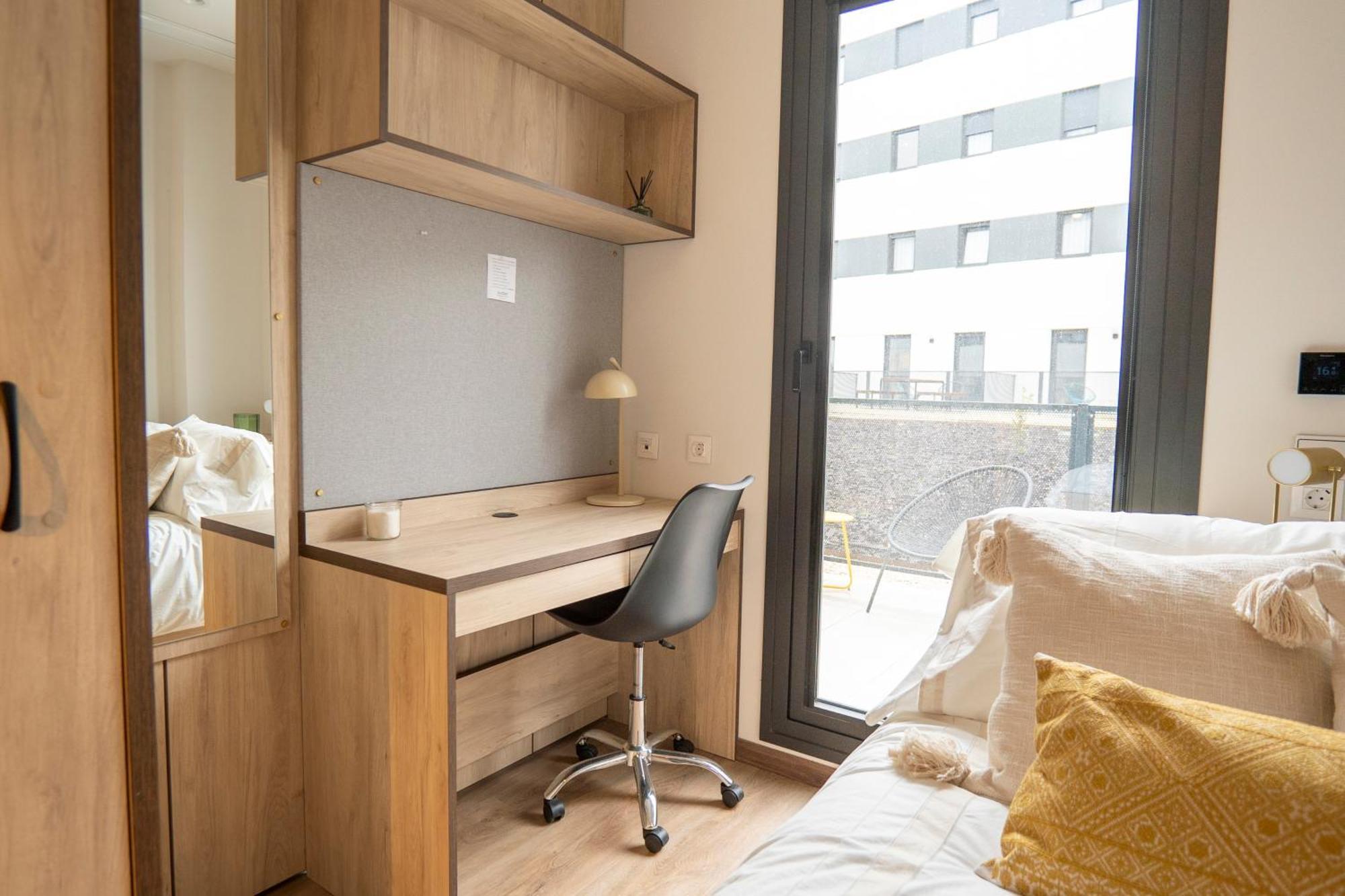 Apartamento de 2 dormitorios con terraza