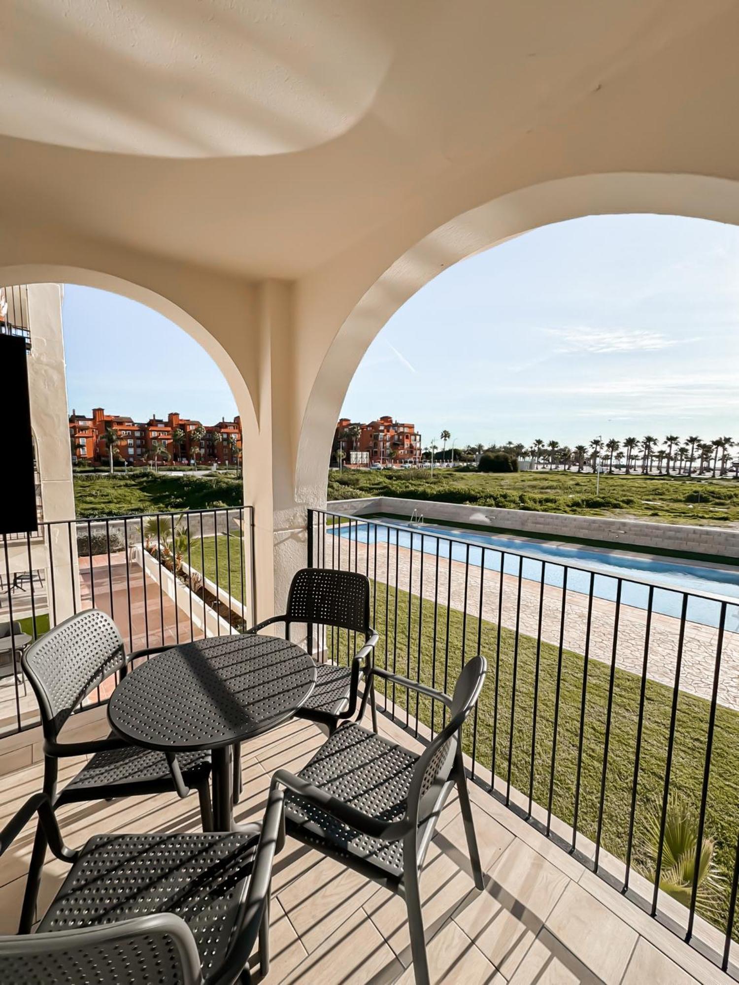 Junior Suite Pool View