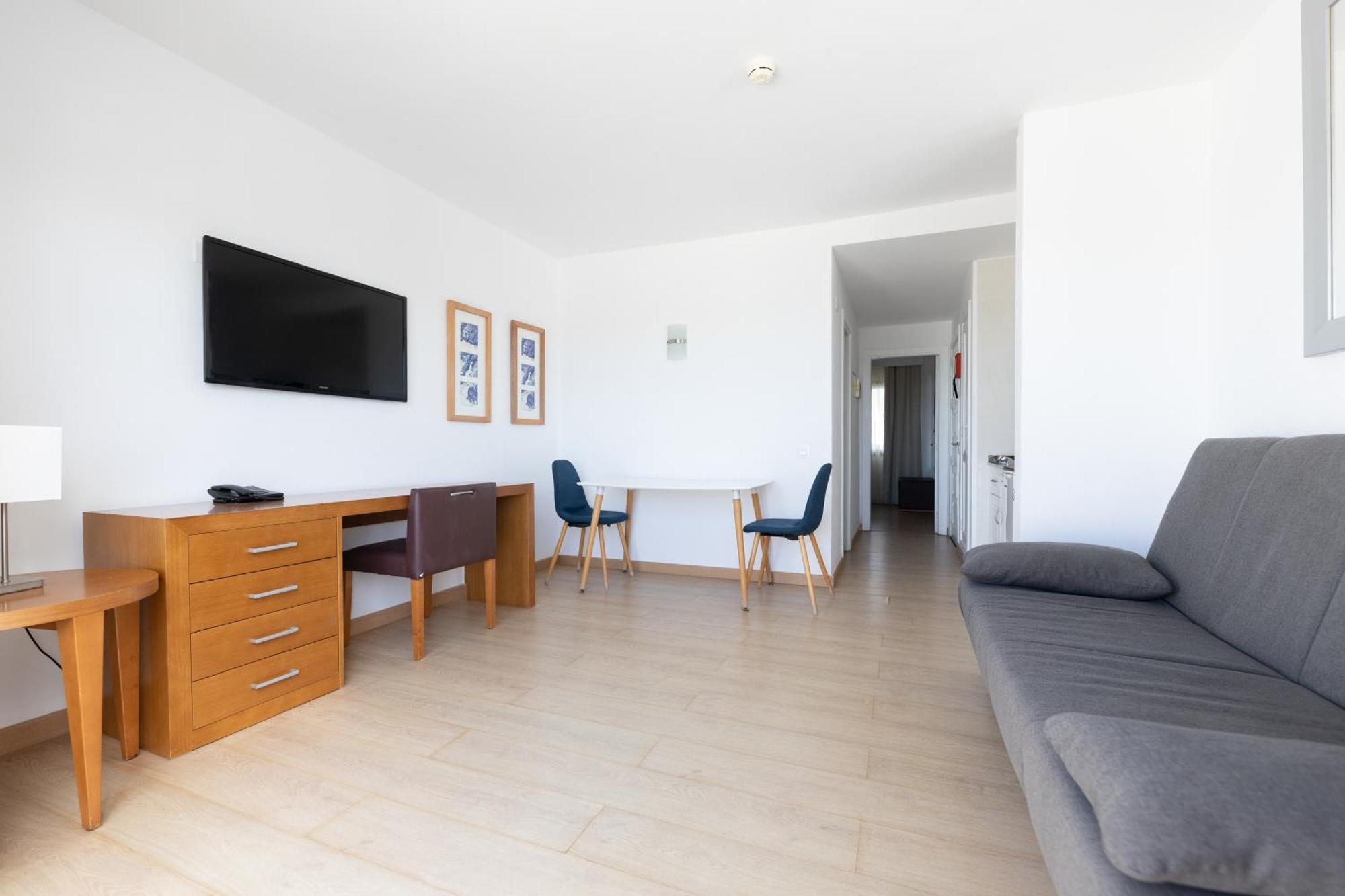 Premium Apartment with Sea View and Terrace