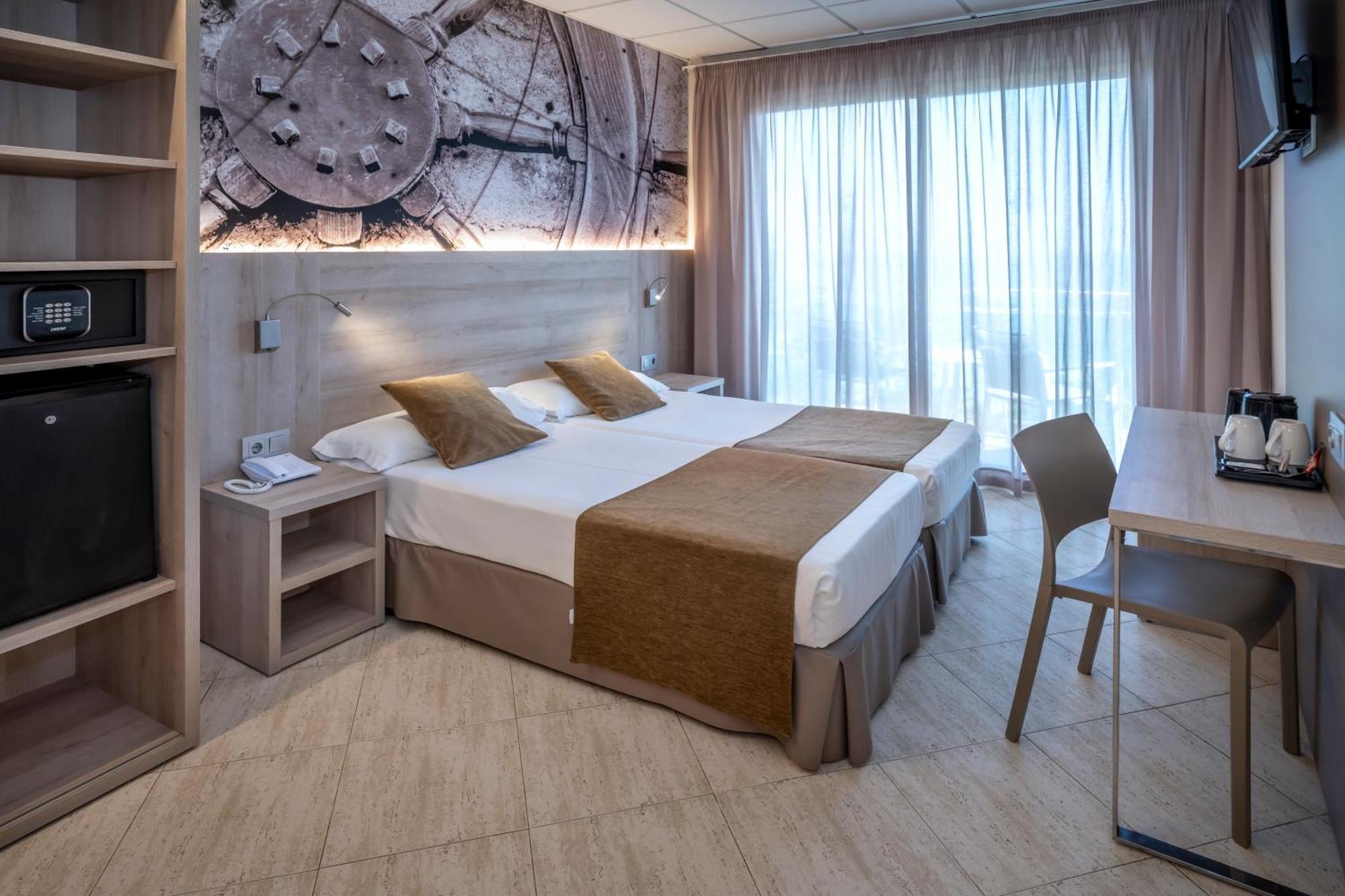 Tweepersoonskamer met 1 of 2 Bedden en Uitzicht op Zee