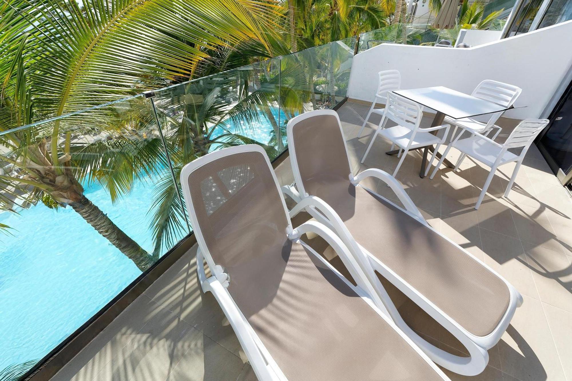 Classic One Bedroom Apartment Balcony Limited Sea View