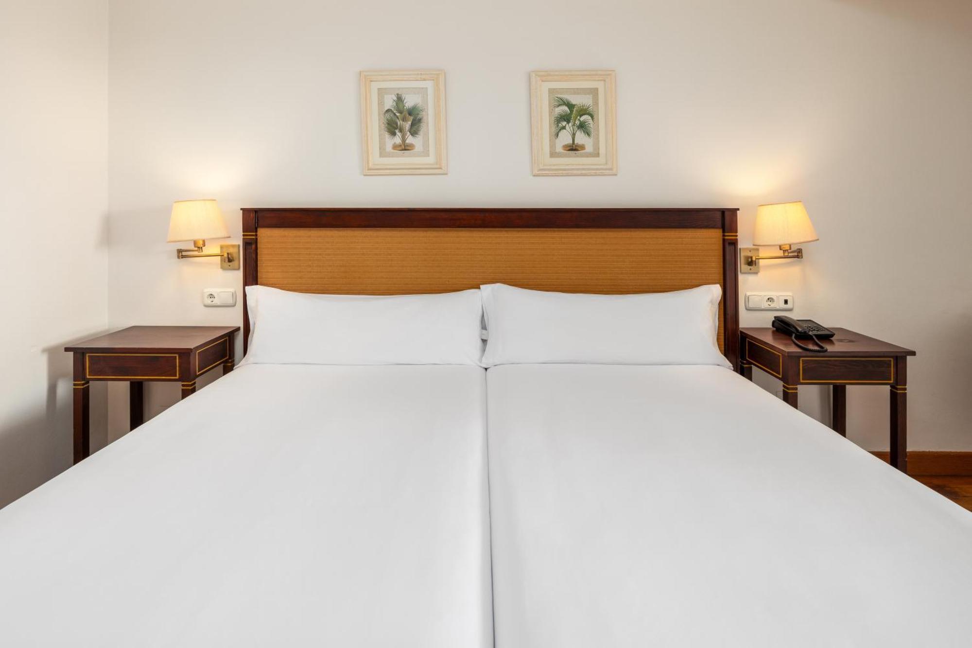 Quarto Twin Standard com Vista Jardim