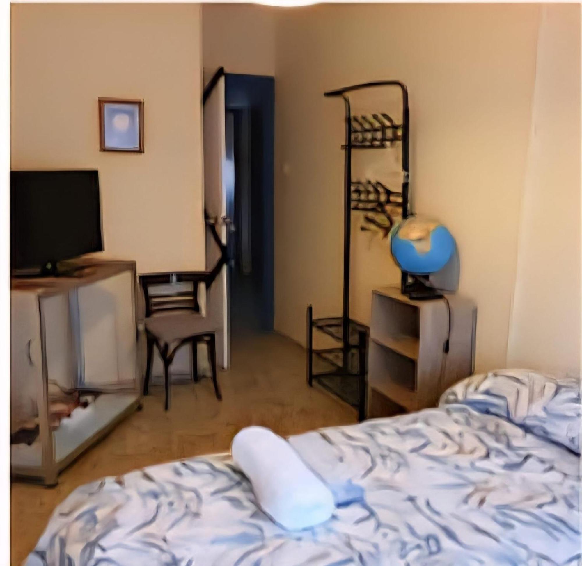 Habitación Individual con baño compartido