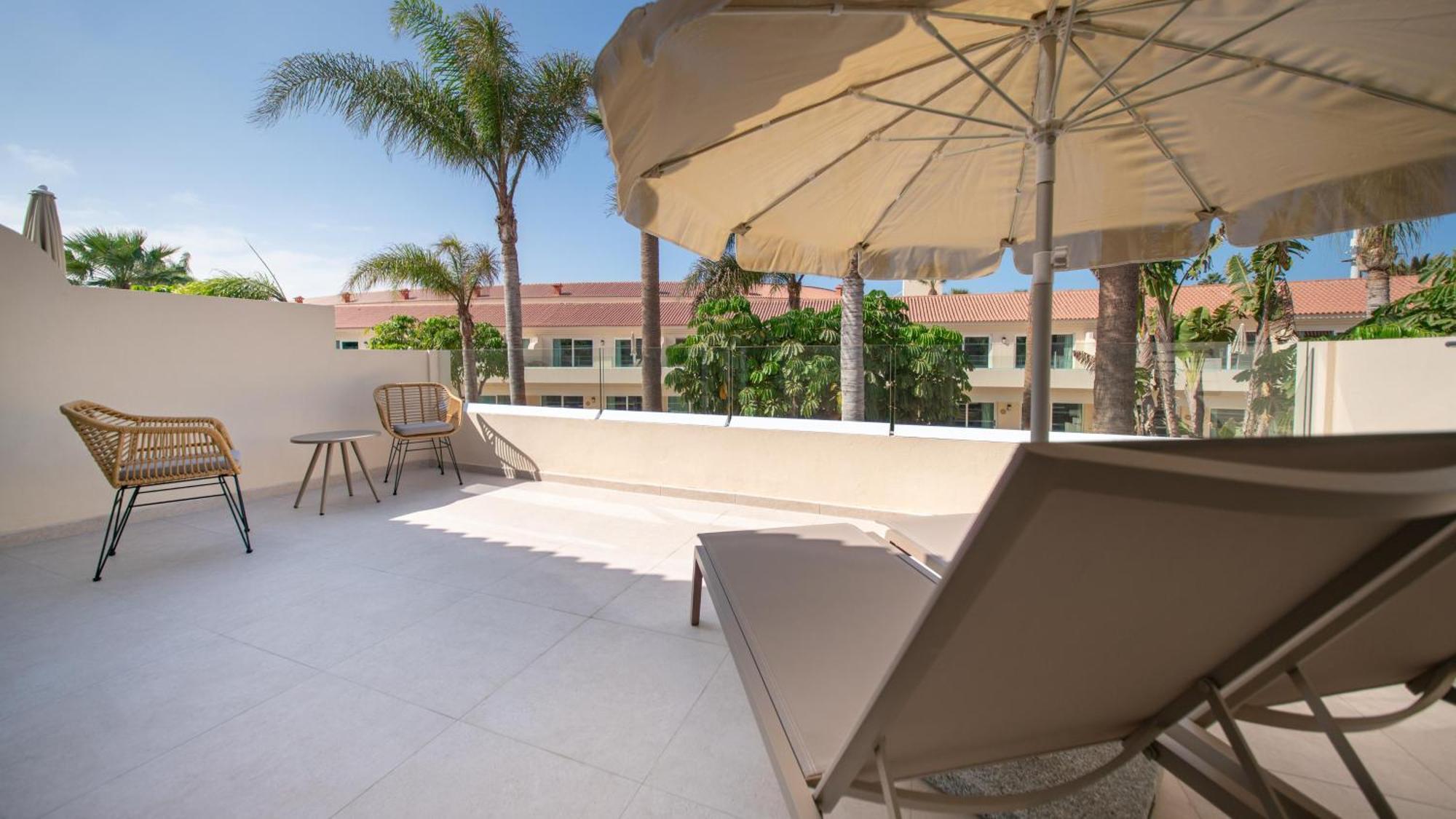 Premier Apartment