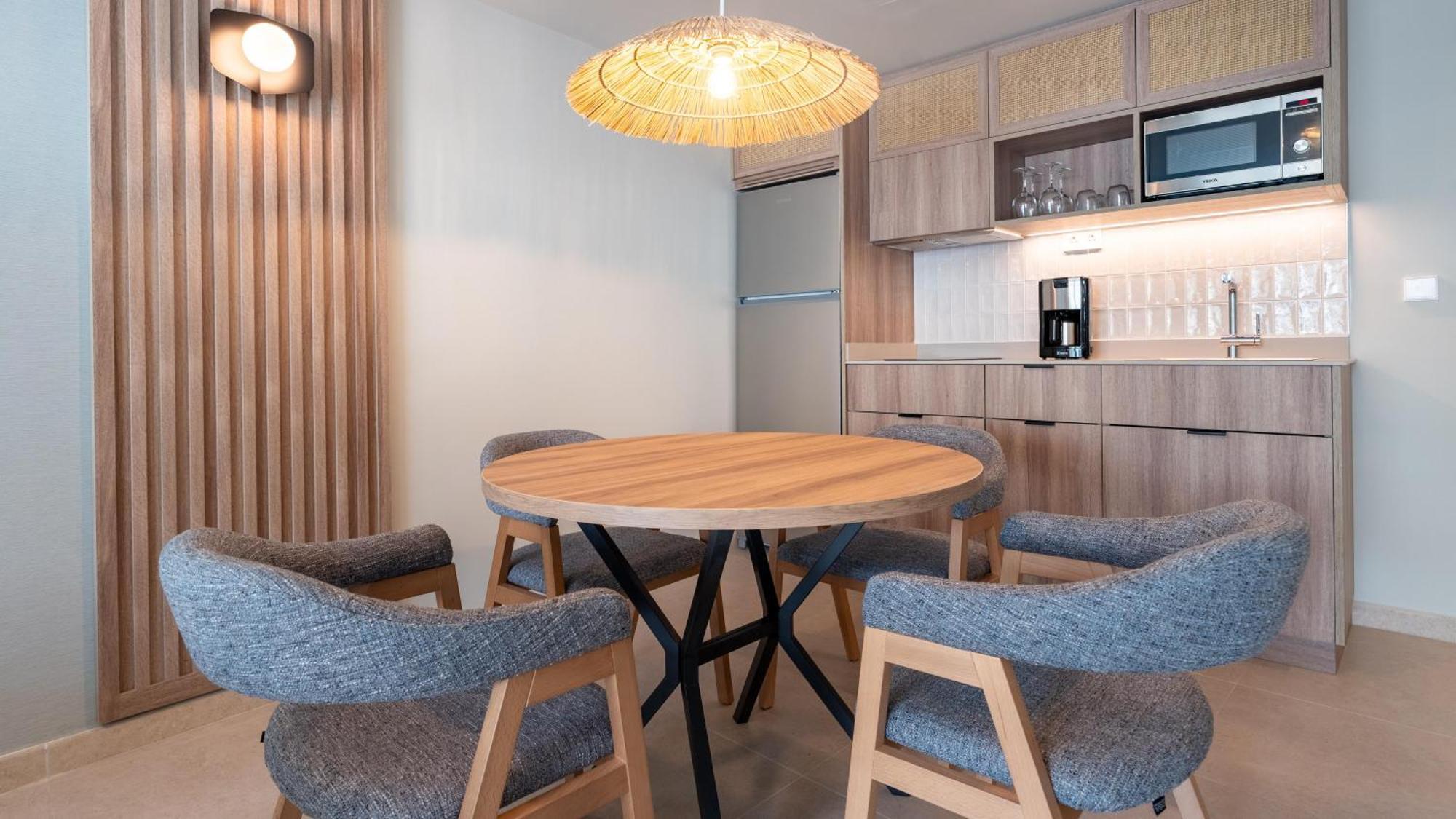 Premier Apartment