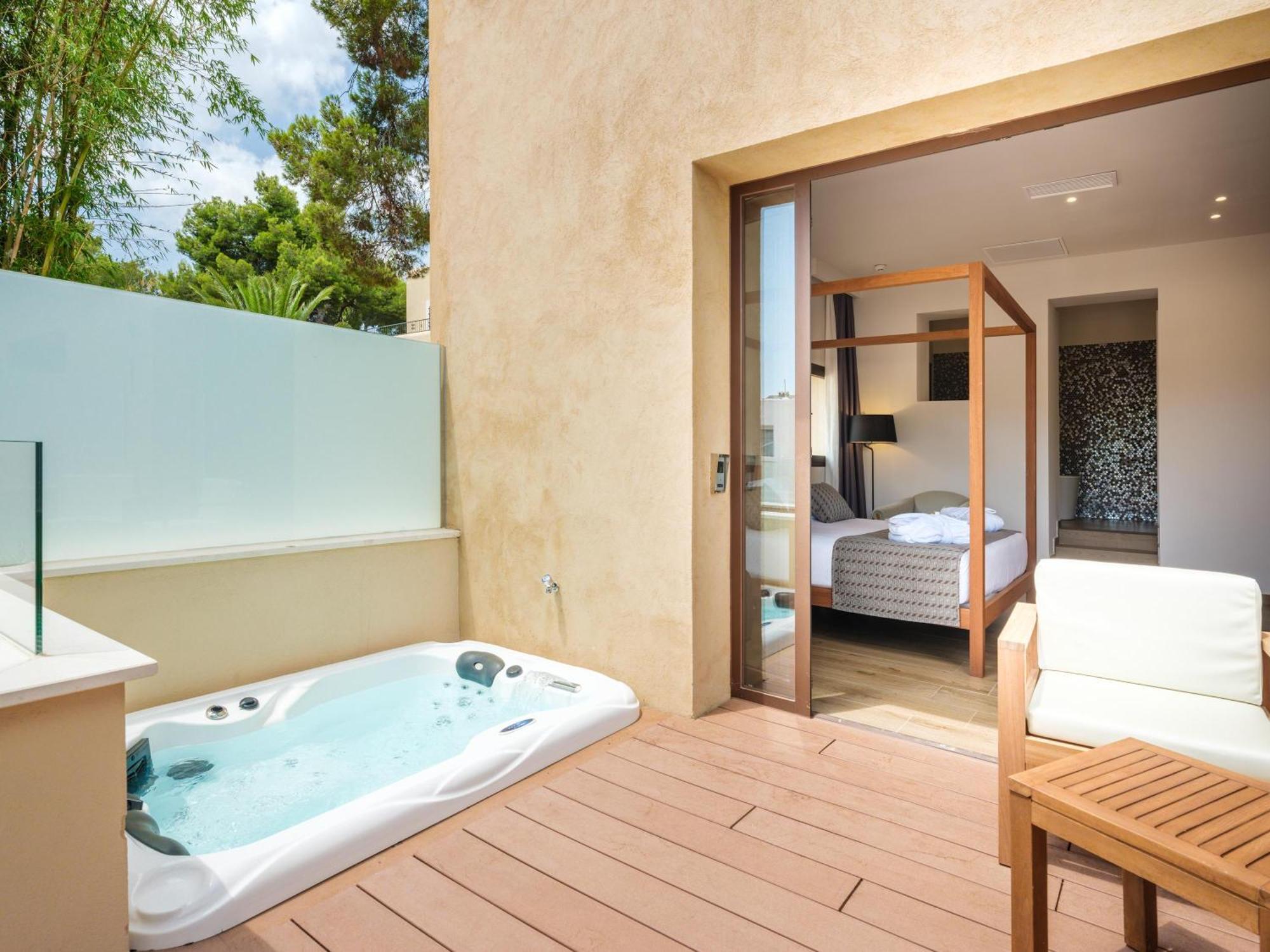 Gold Level Zimmer mit Whirlpool im Freien – nur für Erwachsene (+16)