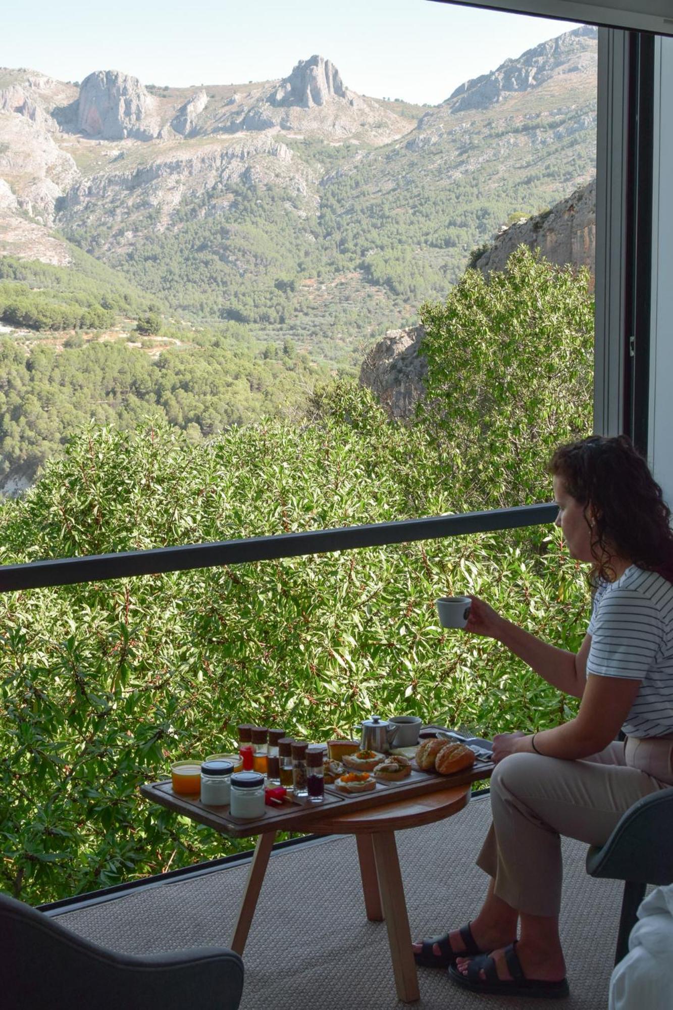 Double Room Mountain View