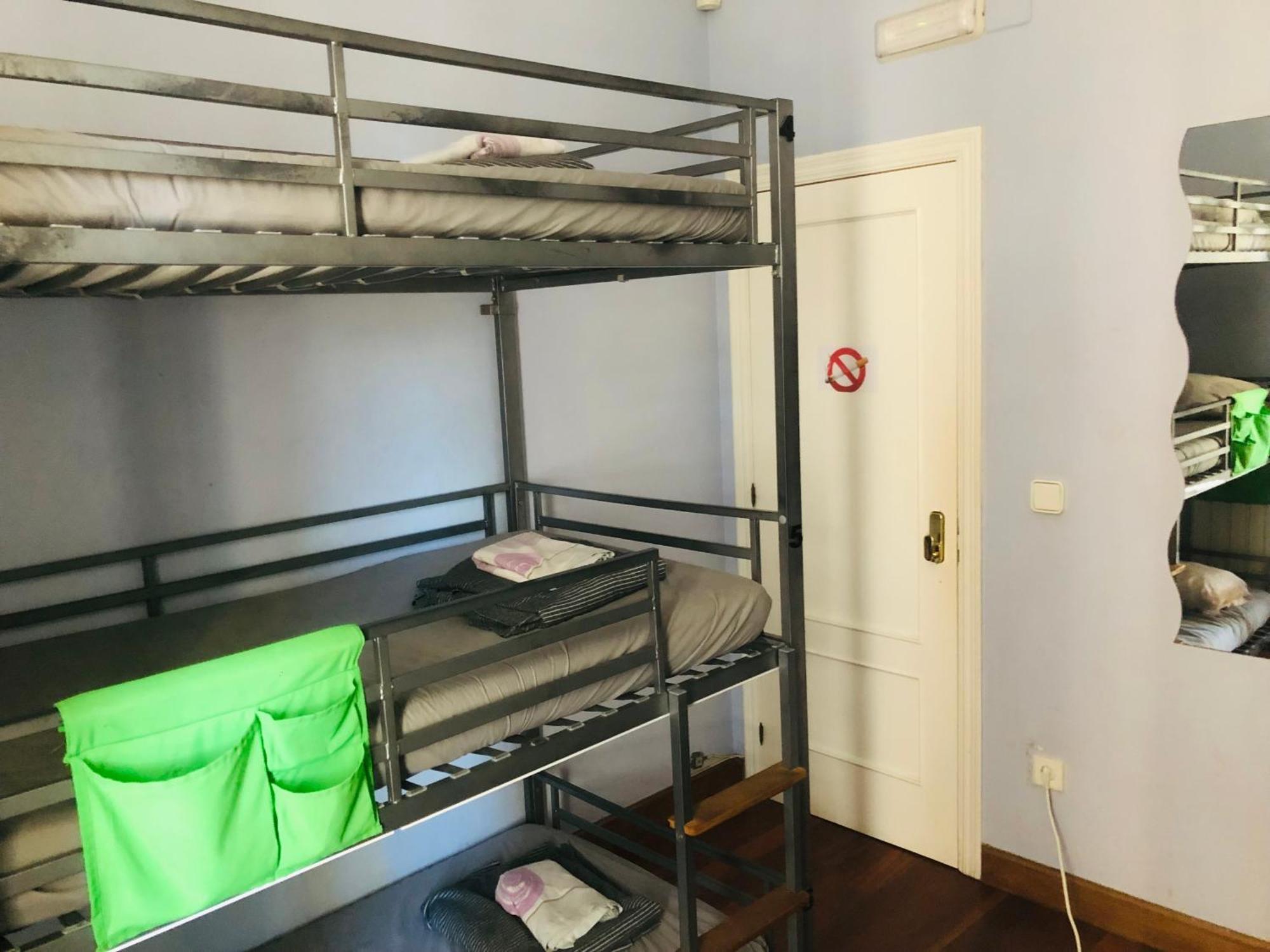 Bed in 6-Bed Mixed Dormitory Room