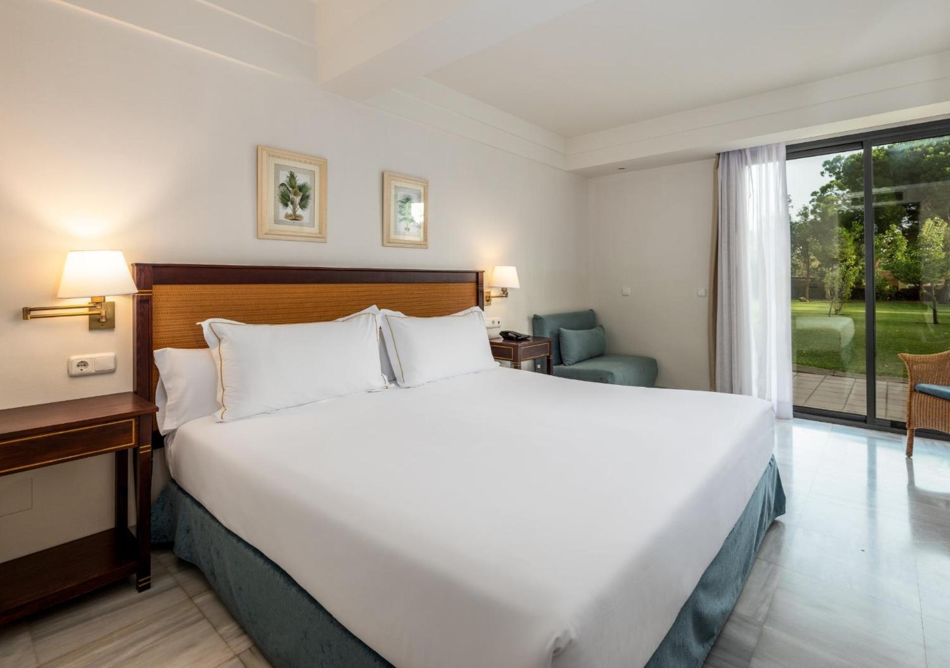 Quarto King com Vista Jardim
