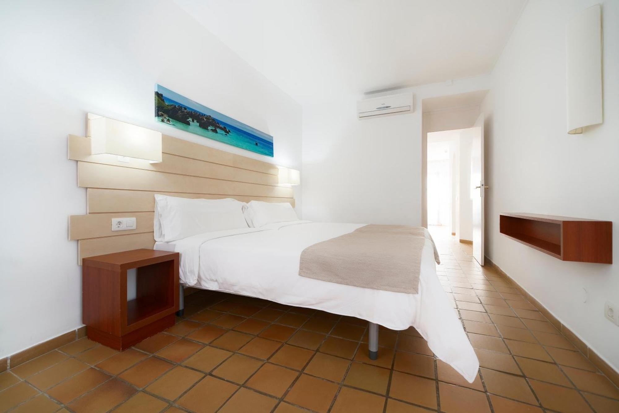 One-Bedroom Apartment Terrace