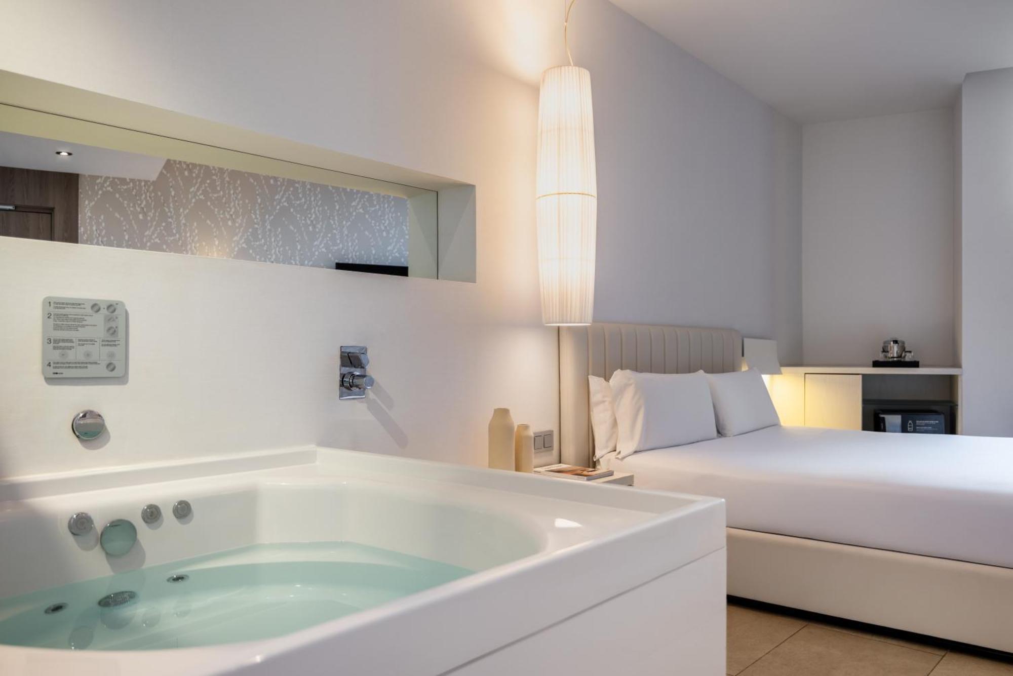 Suite com Banheira de Hidromassagem