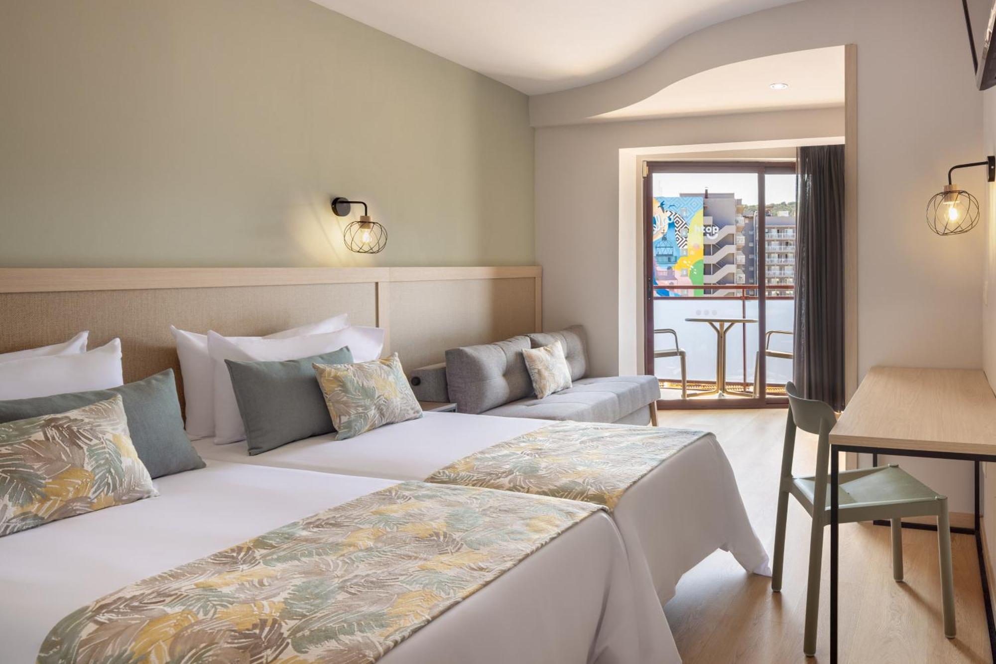 Superior Doppelzimmer mit Poolblick